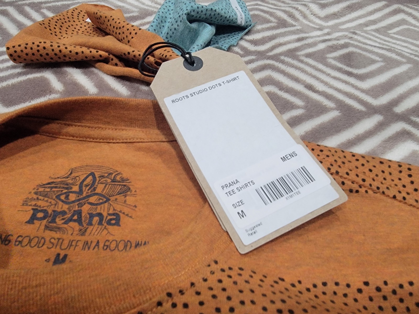 NWT prAna Men's M Roots Studio Dots Pocket tee T-Shirt Short Sleeve Copper Brown gallery