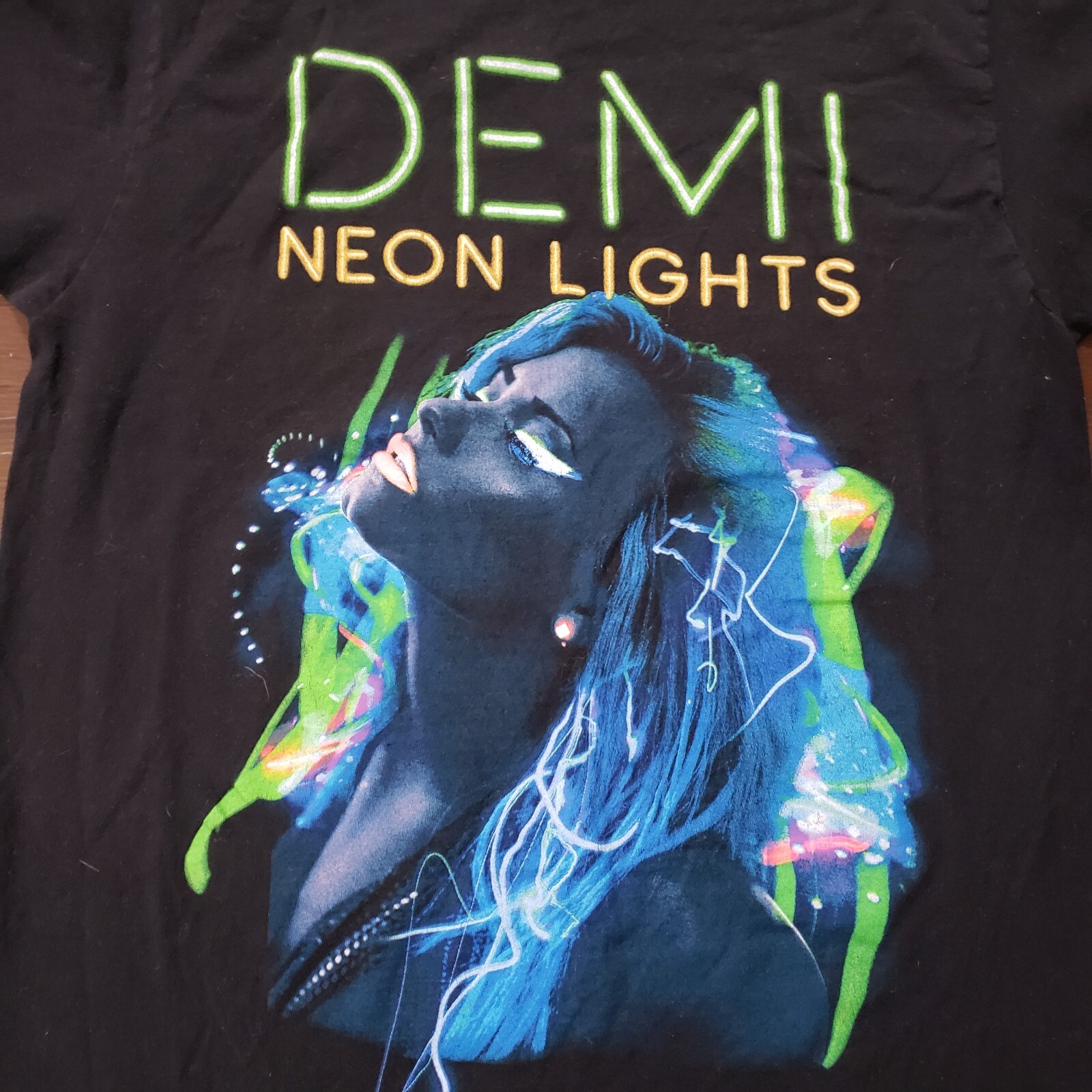 Demi Lovato 2014 Neon Lights Tour Graphic T Shirt Mens Size Large Black gallery