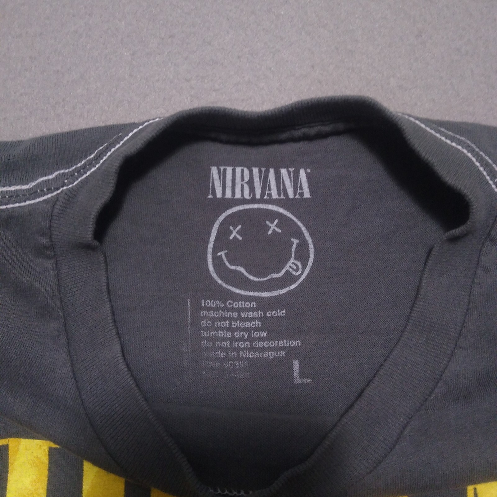 Nirvana Shirt Mens Large 44" Gray Multicolor Smiley Face Band Tee Grunge Rock gallery