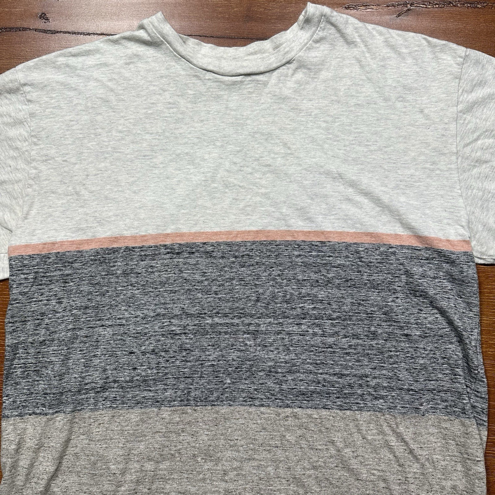 John Elliott T Shirt Mens 1 S Gray Stripe Colorblock Fall Winter 18 Retro City gallery