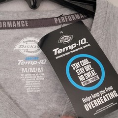 Dickies Shirt Mens Medium M Gray Lightweight Work Wear Outdoors Pocket Tee NWT