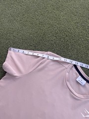MODERN Y2K 2000s ATHLETIC SPORTY ELASTIC BREATHABLE MATERIAL GYMSHARK TAN TEE