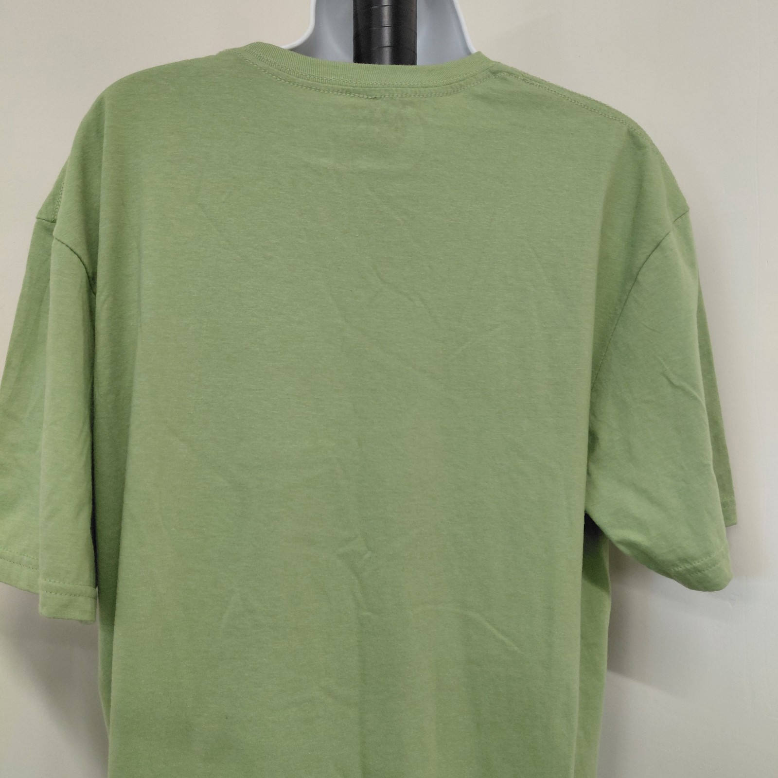 Grinch Love T-Shirt Women's Size Large Green Short Sleeve Crewneck Christmas 🎄 gallery
