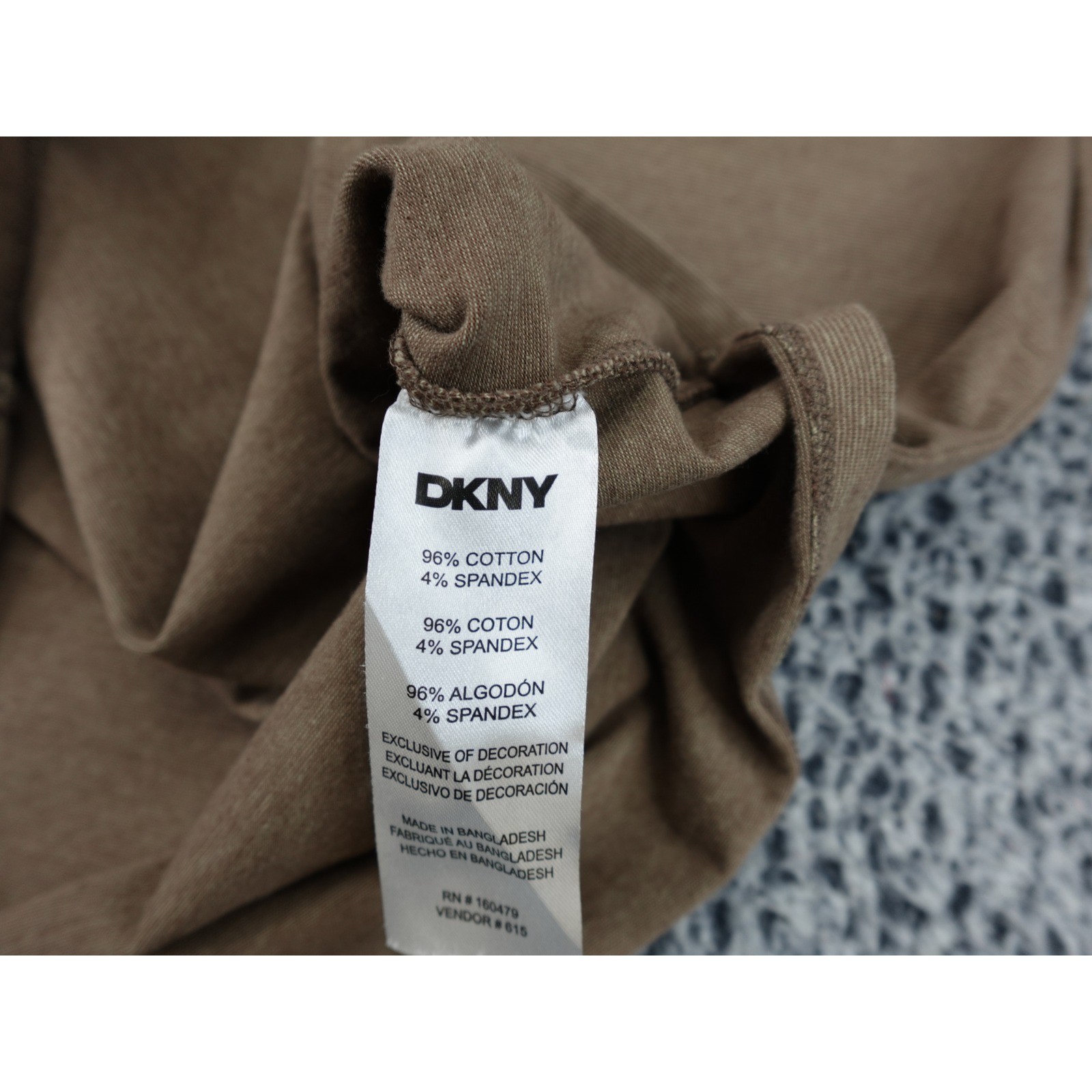 DKNY T-Shirt Mens XL Brown Excellent Ribbed Texture Short Sleeve Cotton Spandex gallery