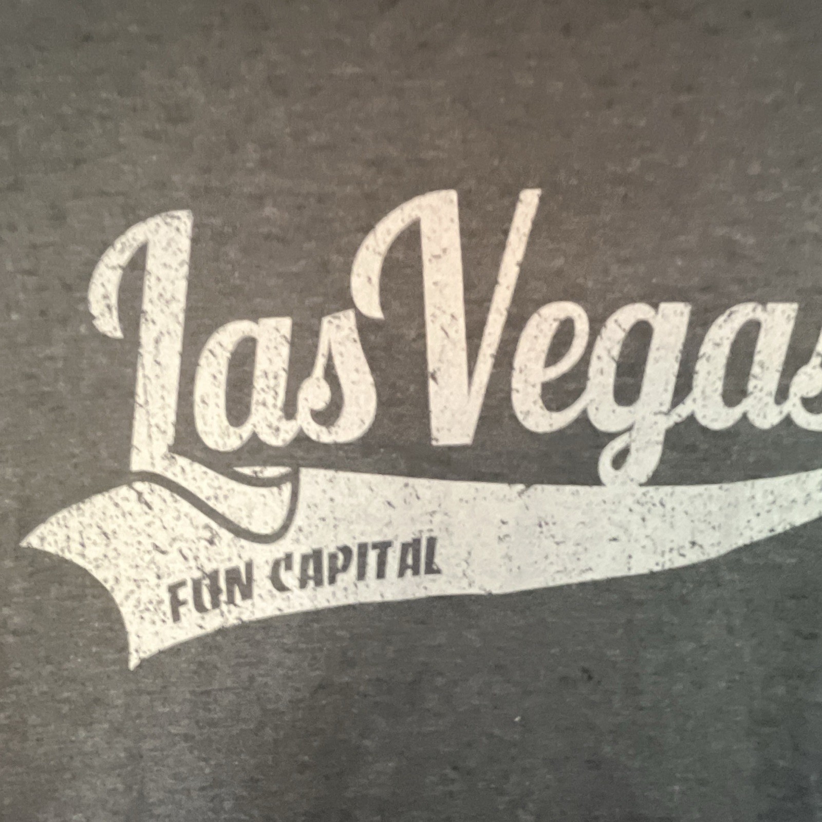 District Men's Las Vegas Graphic Raglan 3/4 Sleeve Crew Neck T-Shirt XL gallery