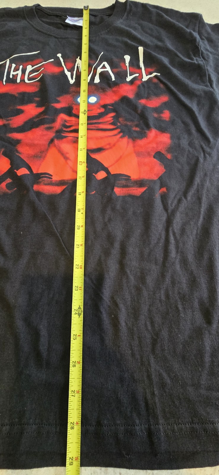 Reproduction Pink Floyd The Wall T-Shirt 2010 Size LARGE (See Measurements) gallery