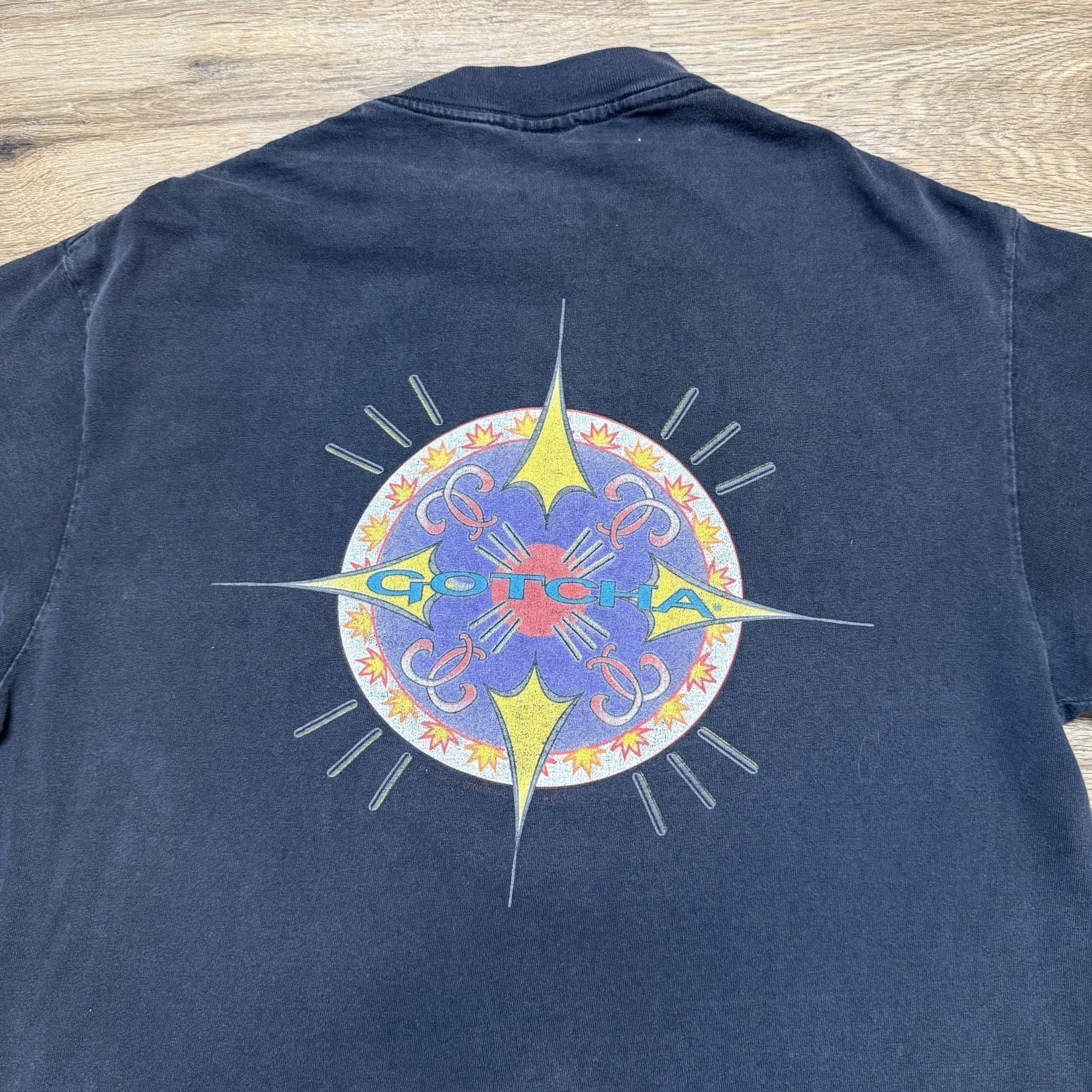 Rare 90’s Gotcha surf shirt with center design Single stitch black size L gallery