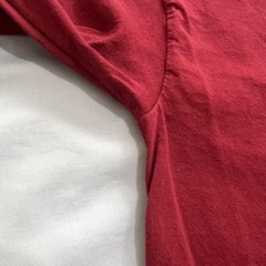 Gildan Deep Red Long Sleeve Graphic Tee – Men’s Size M