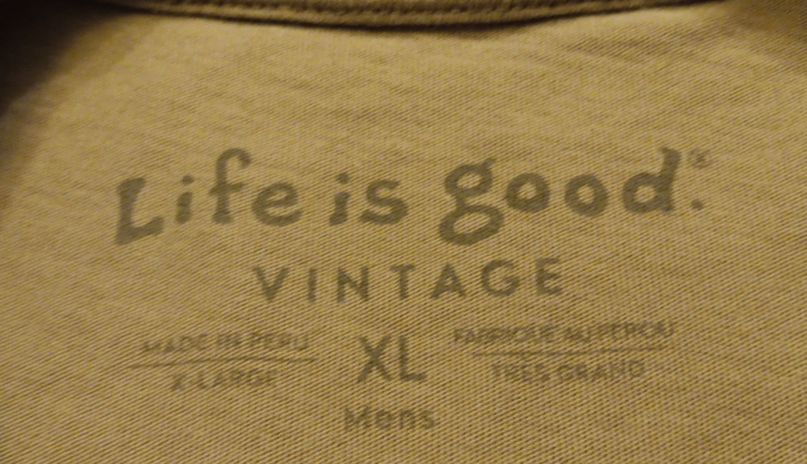 Men's XL Life Is Good Vintage Chillin' & Grillin' Graphic T Shirt gallery