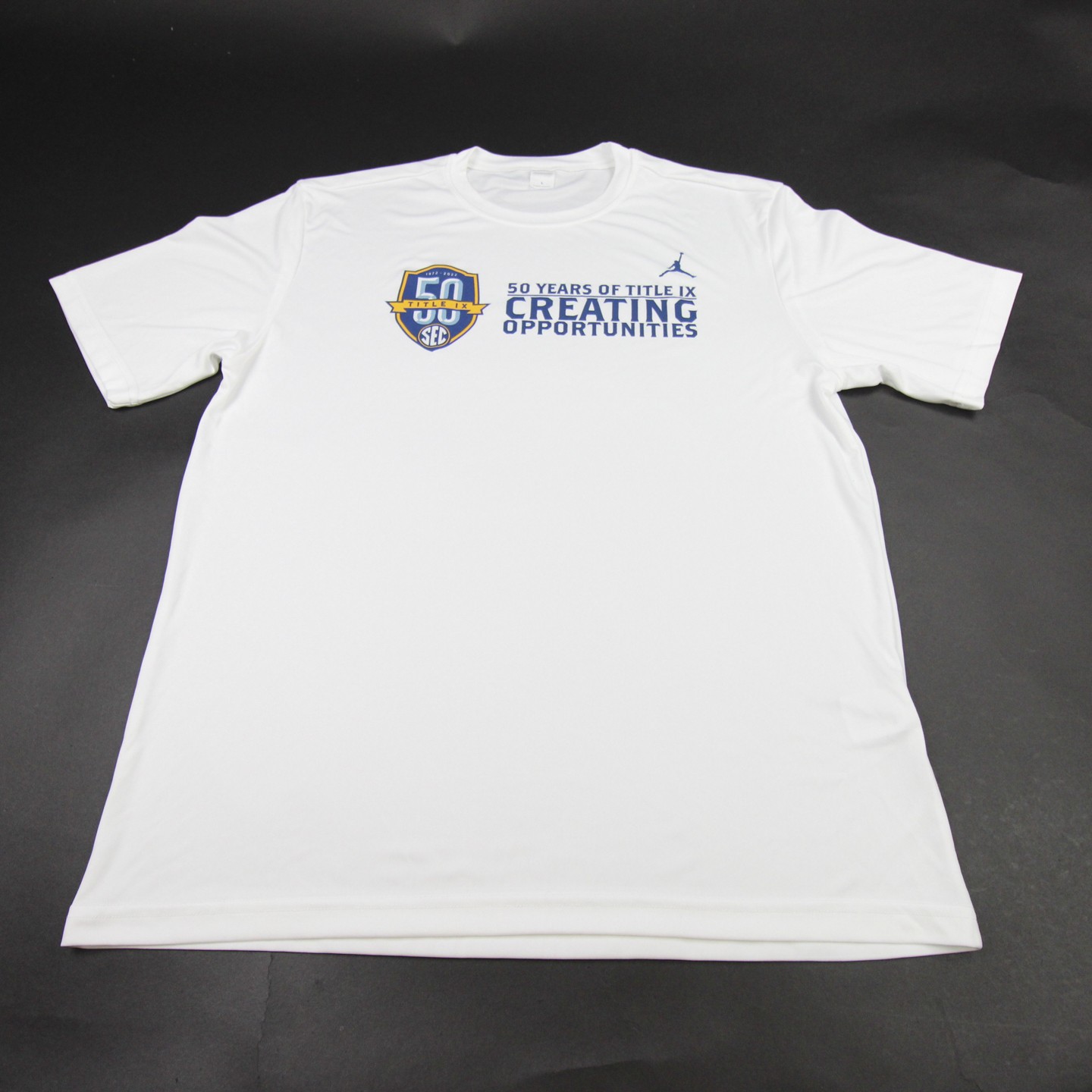 Sport-Tek Short Sleeve Shirt Men's White Used L gallery
