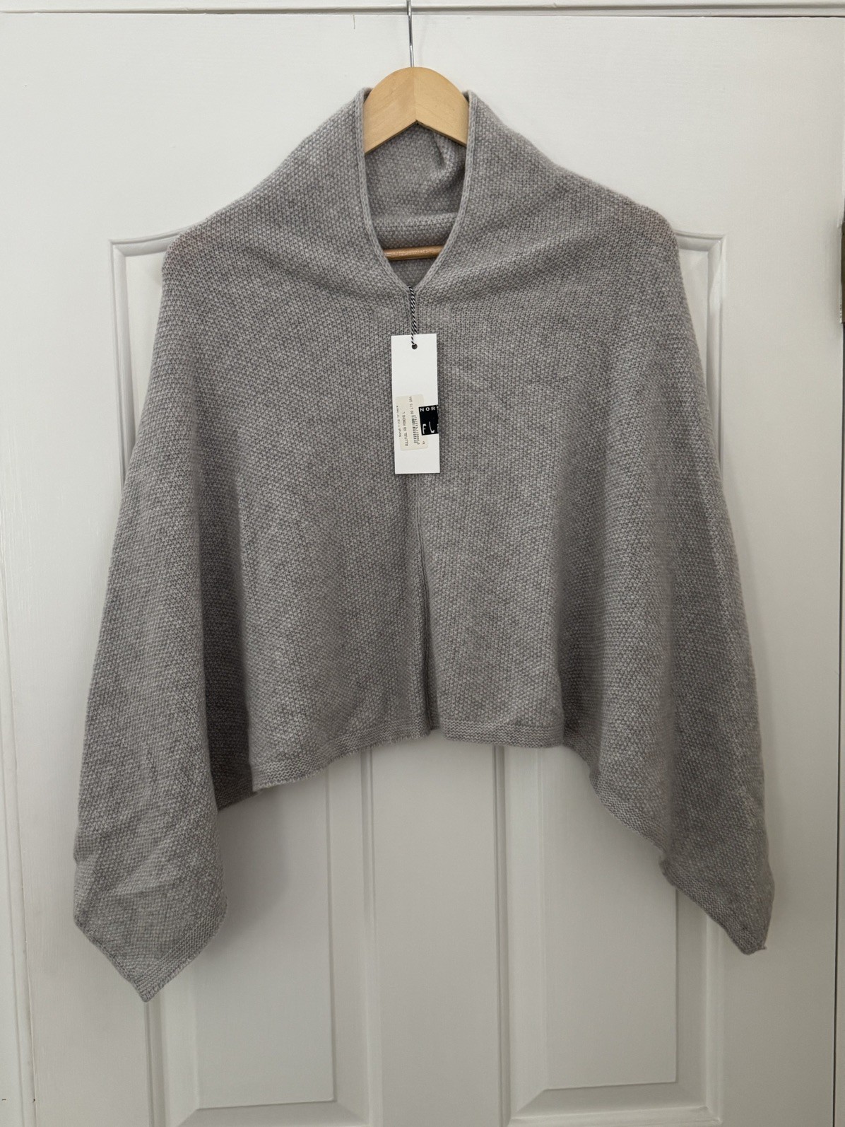 Women's GullFugl Norway 100% Lambswool Sweater Poncho, Large, color Light Grey gallery