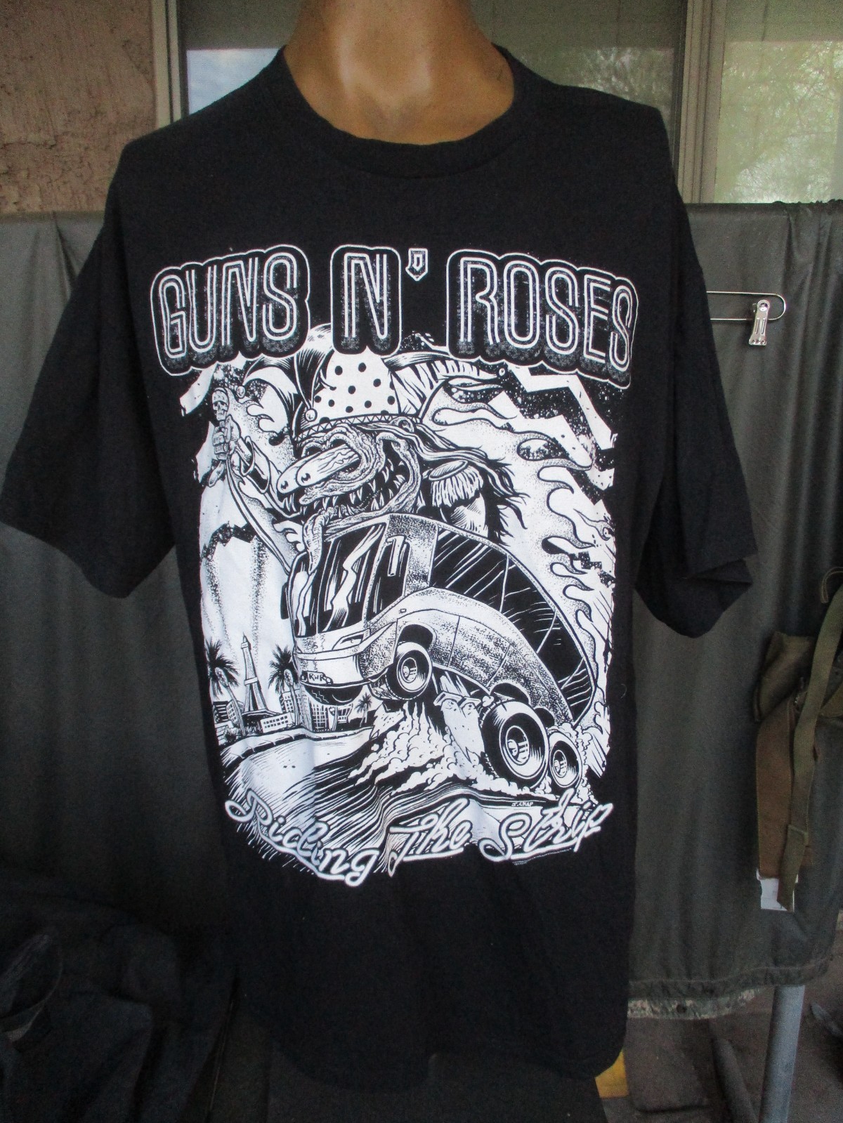 Vtg GUNS N’ ROSES Ed Roth Style Las Vegas RIDING THE STRIP T Shirt, J CRAP