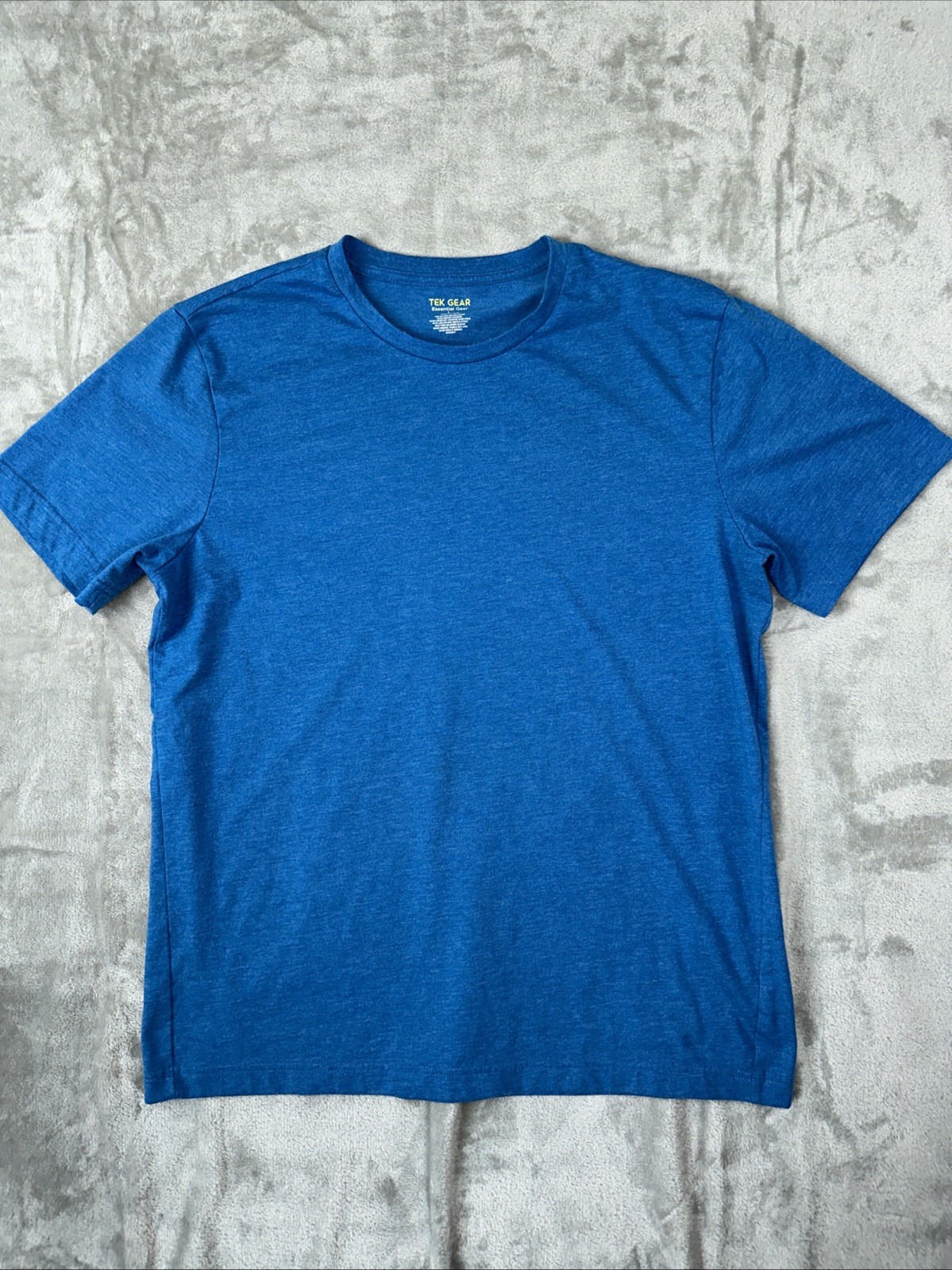 TEK GEAR Men’s Essential Gear Size Large Tee-shirt Short Sleeve gallery