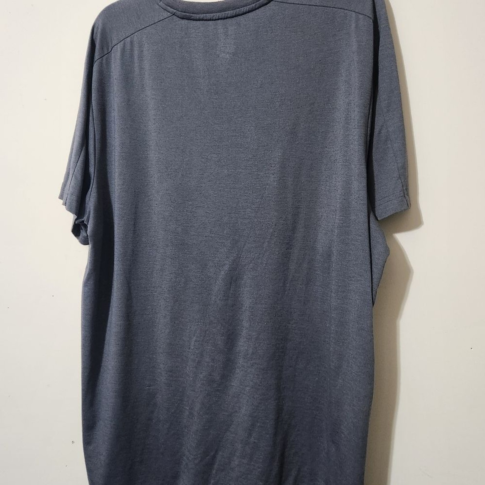 Tek Gear Dark Gray Crew Neck Shirt L gallery