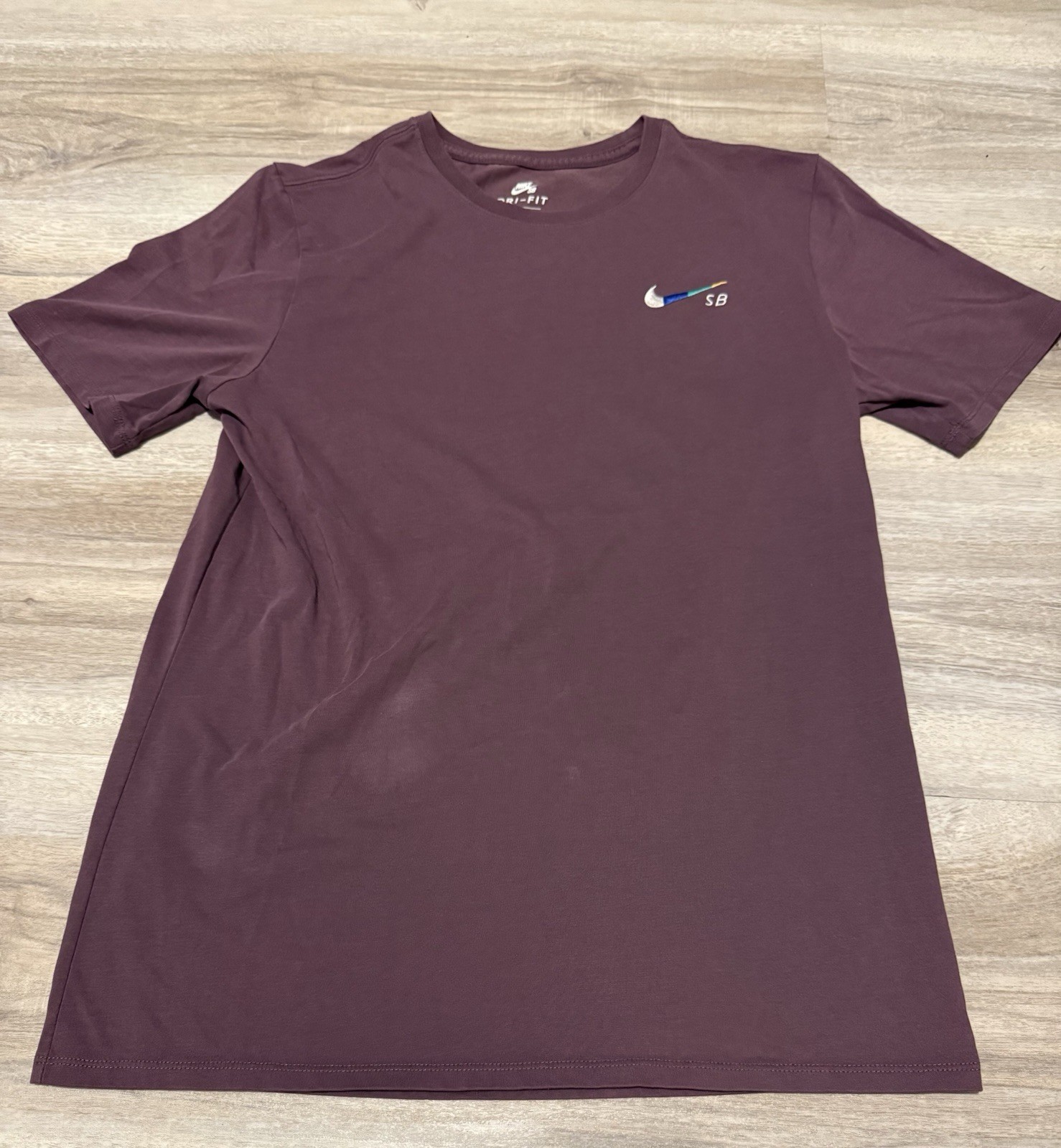 Nike Dri Fit SB Engineered For Everywhere Mens Graphic T Shirt Size M
