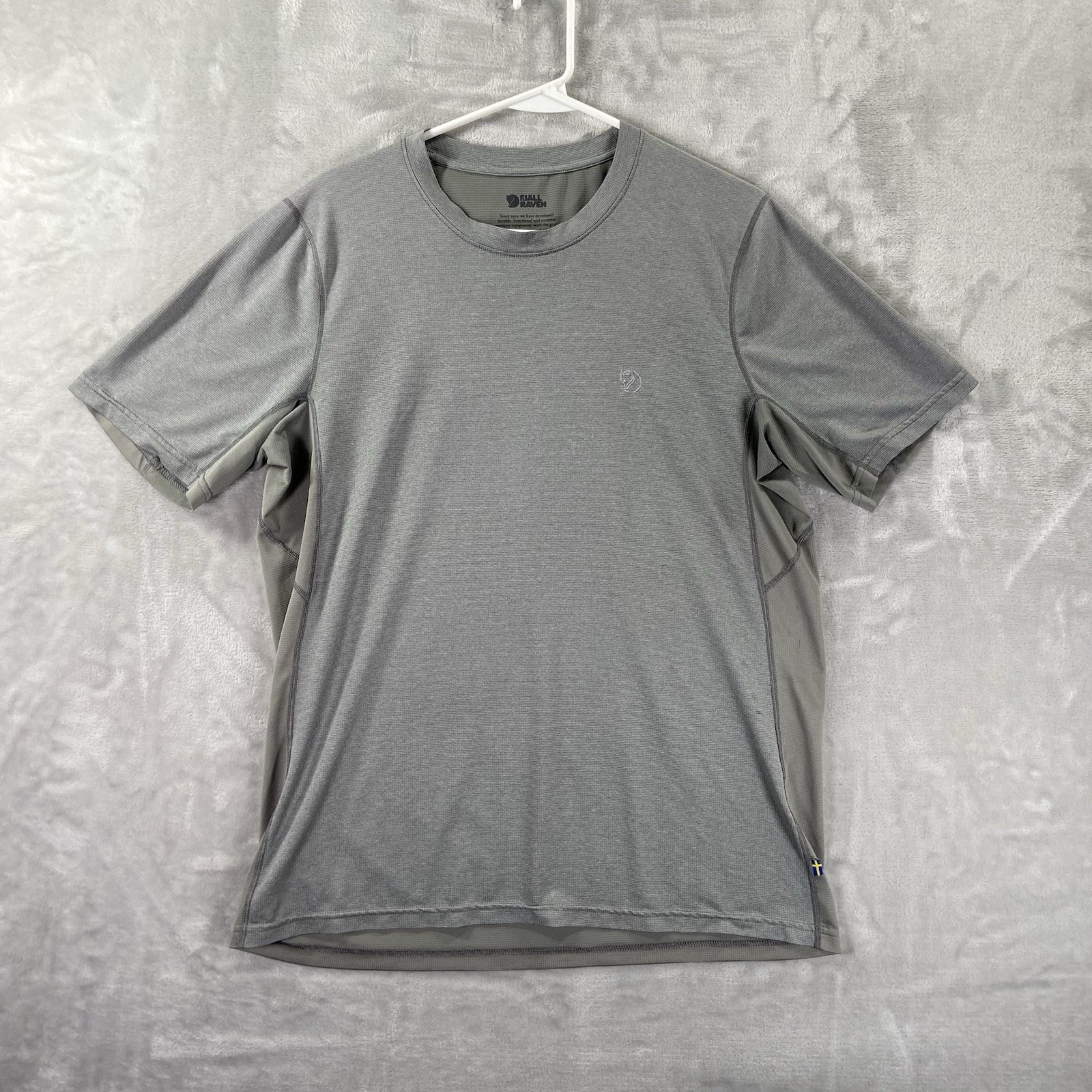 Fjallraven T-Shirt mens Medium Technical Performance Tee Athletic Outdoor Hiking gallery