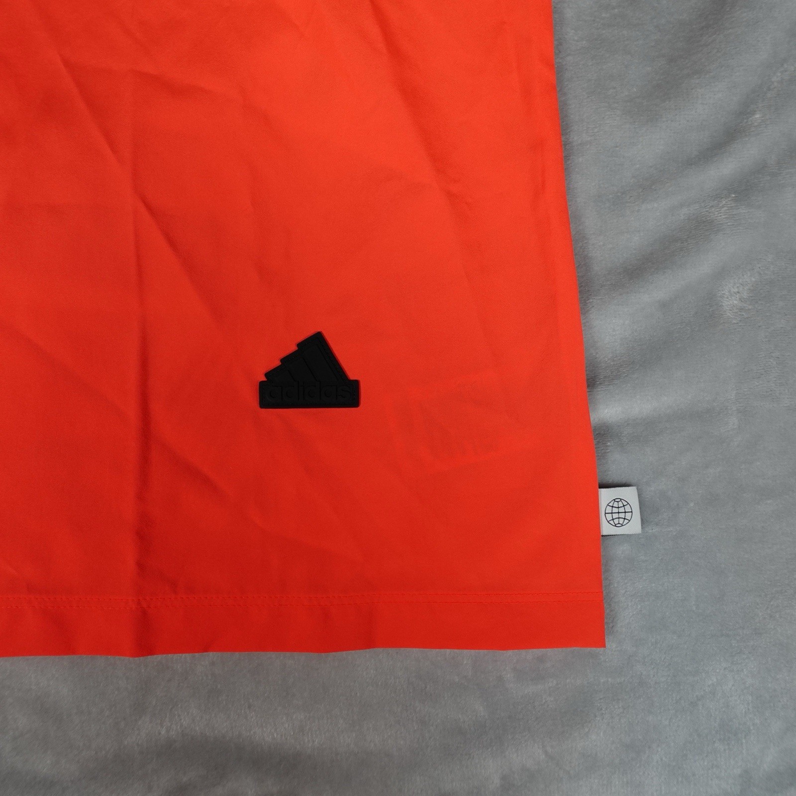 Adidas 1/4 Zip City Escape T Shirt Mens S Oversized Relaxed New With Defect! gallery