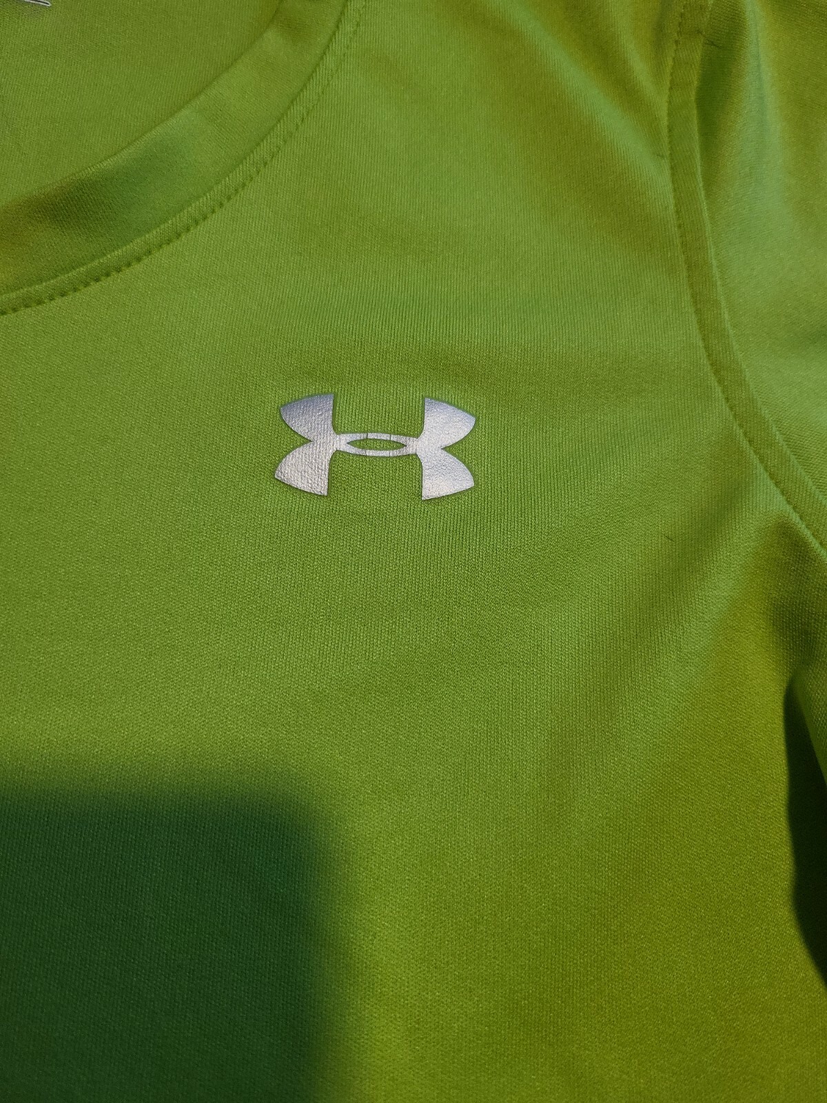 Men's Unisex Under Armour Size Small Lime Green Heat Gear T-Shirt Semi-Fitted gallery