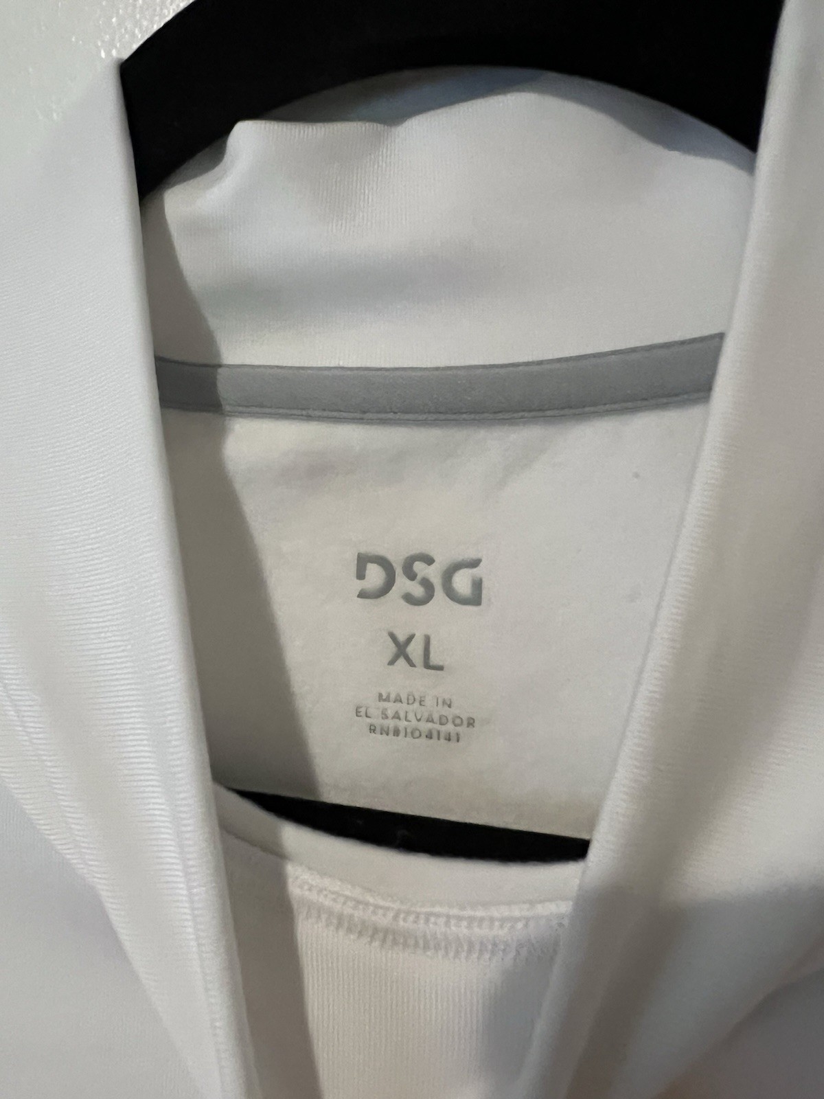 NWT DSG Men's Cold Weather Compression Crew Neck Top White Base Layer Size XL gallery