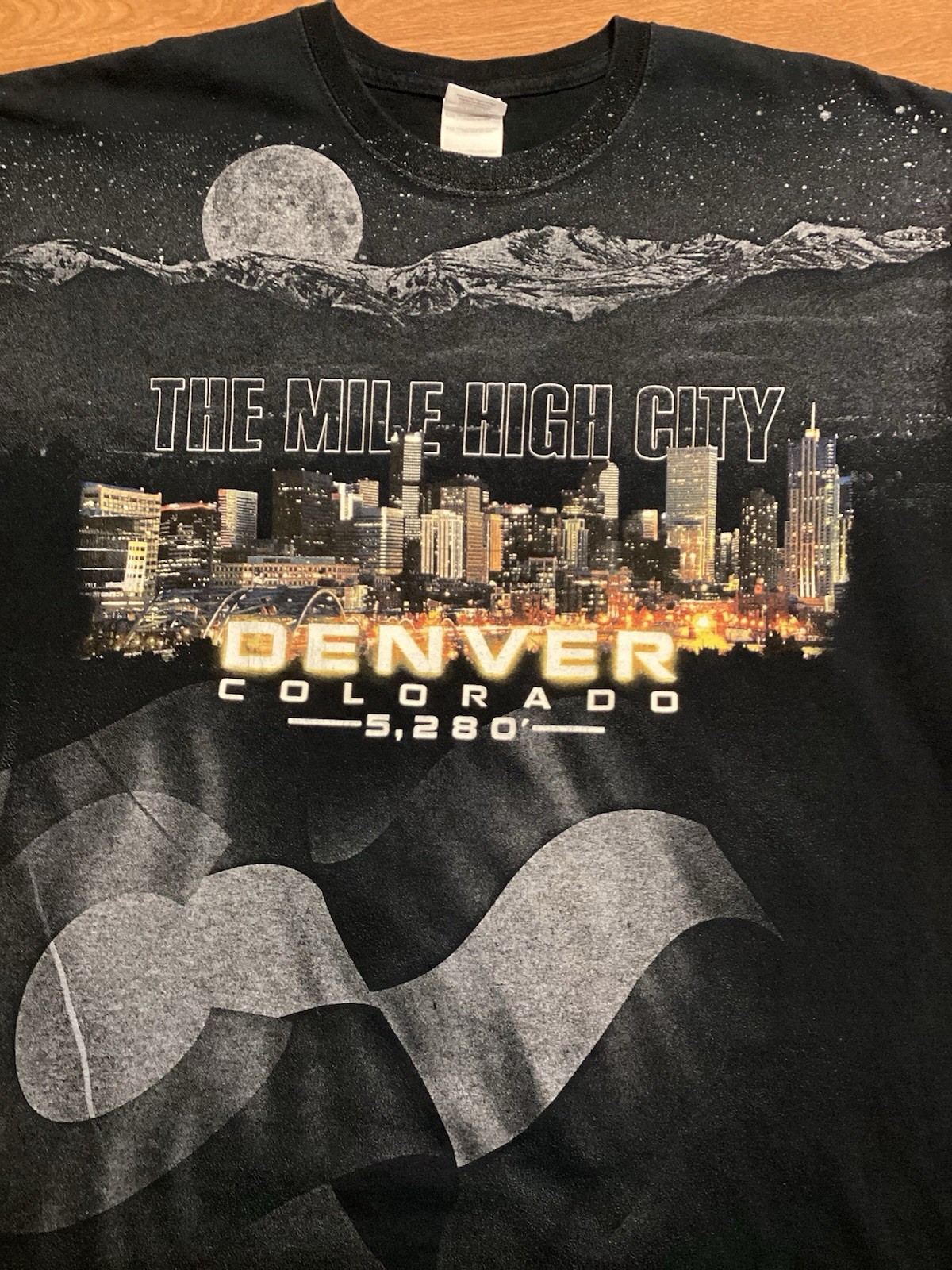 Vintage Y2K Denver 5280 Mile High City AOP Shirt Size XL gallery
