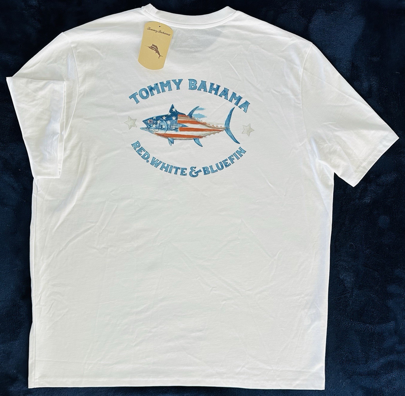 Tommy Bahama Mens RED WHITE & BLUEFIN T-shirt XL White NWT USA Flag America Tuna