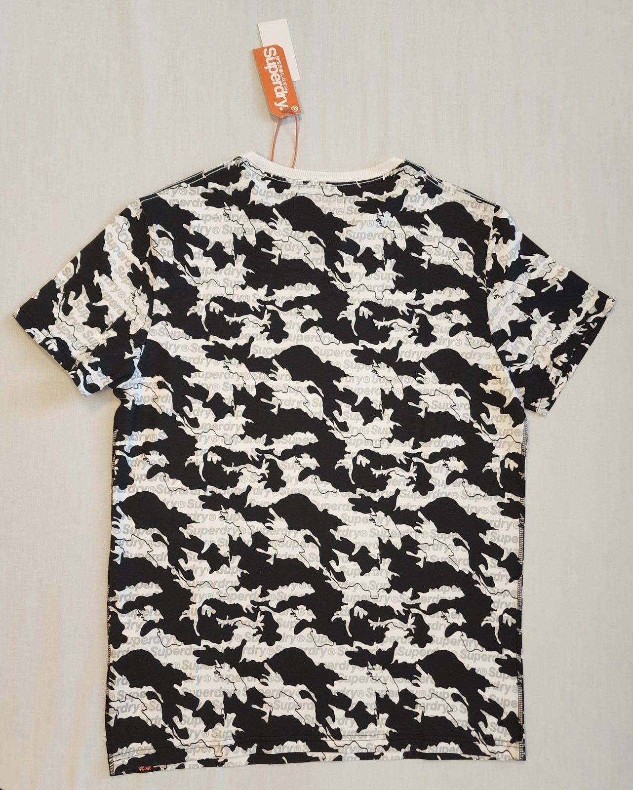 Superdry Mens International Monochrome T-Shirt Graphic Logo NWT gallery