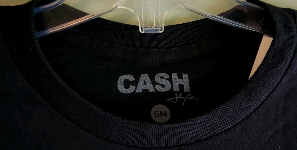 Johnny Cash Men's SMALL 34-36 The Man In Black Tee T-Shirt Country Music #10724 gallery