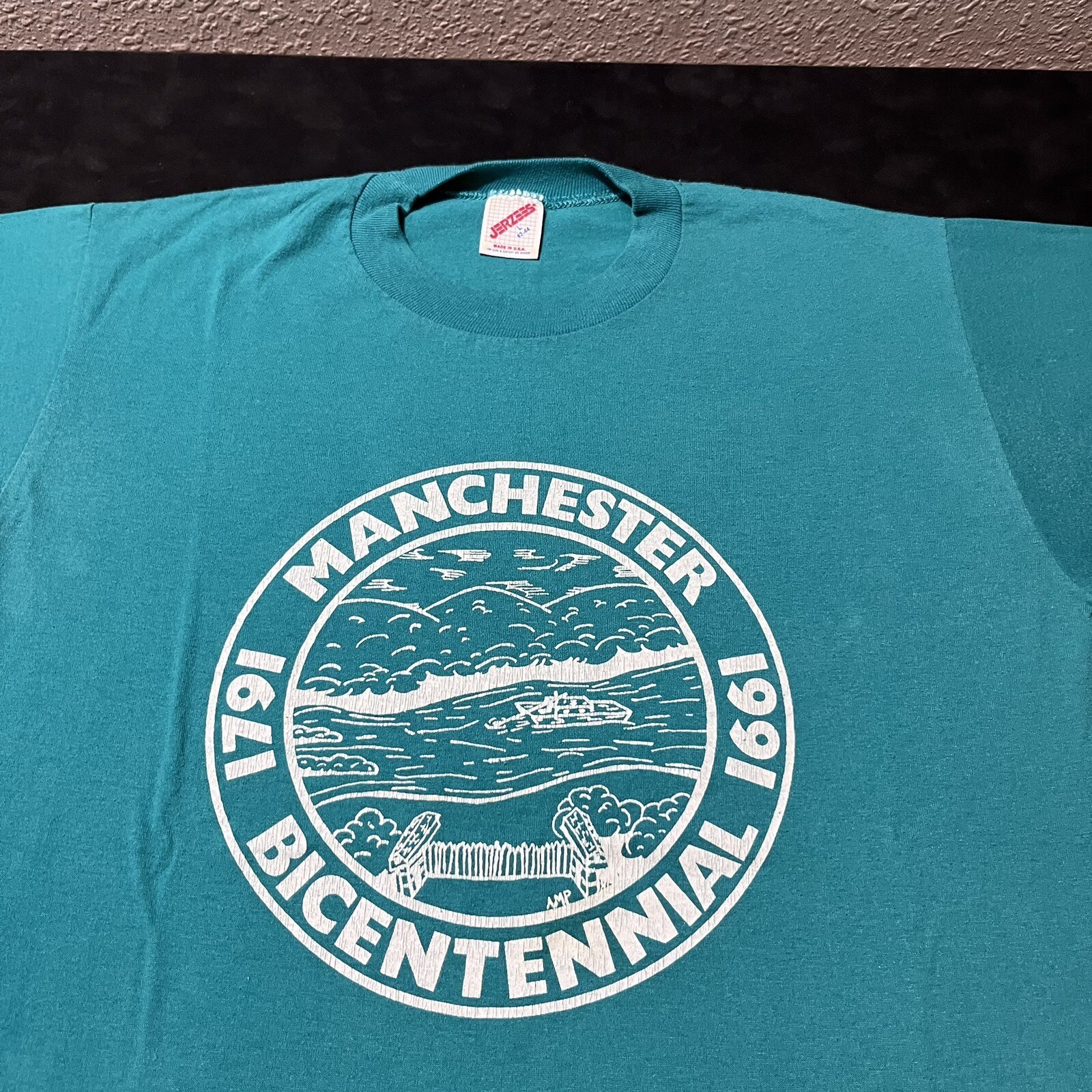 Vintage Manchester Shirt New England Sea Beach Lobster Fisherman Massachusetts gallery