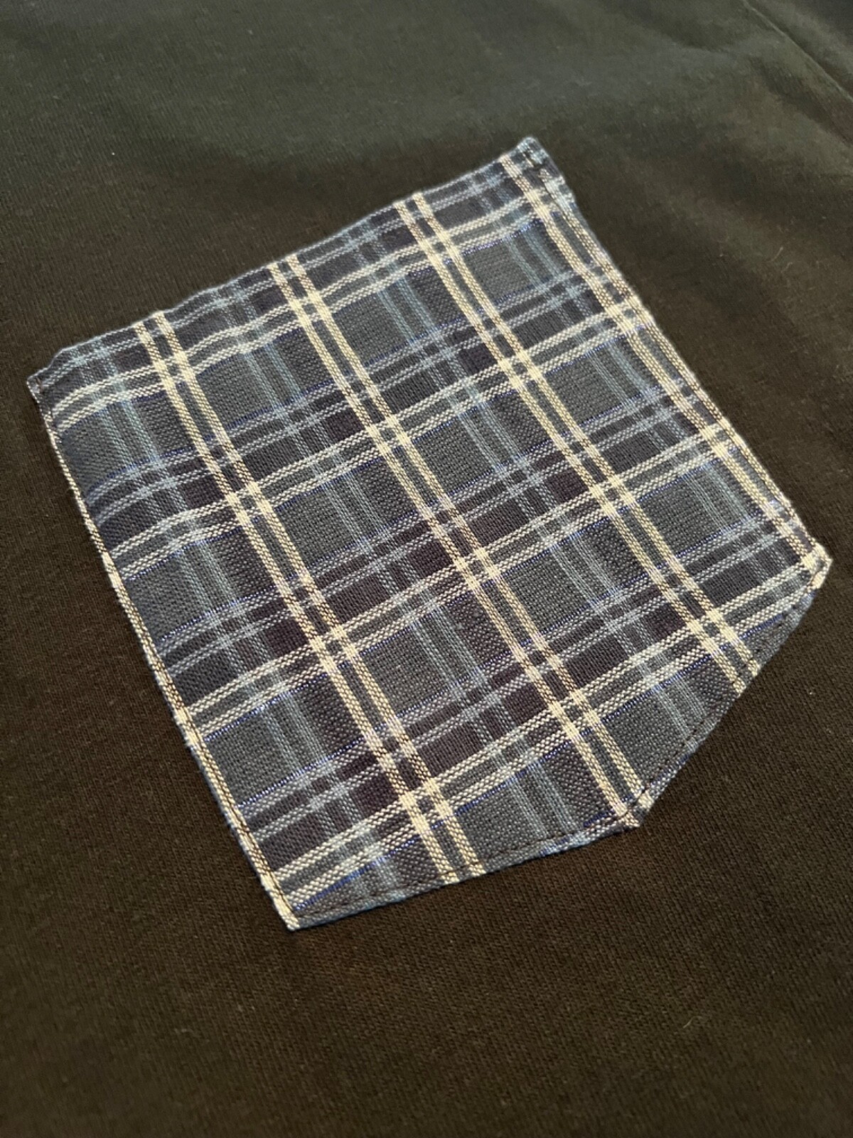 Fun Unisex Plaid Pocket T-Shirt - Size Large - 100% Cotton Preshrunk gallery
