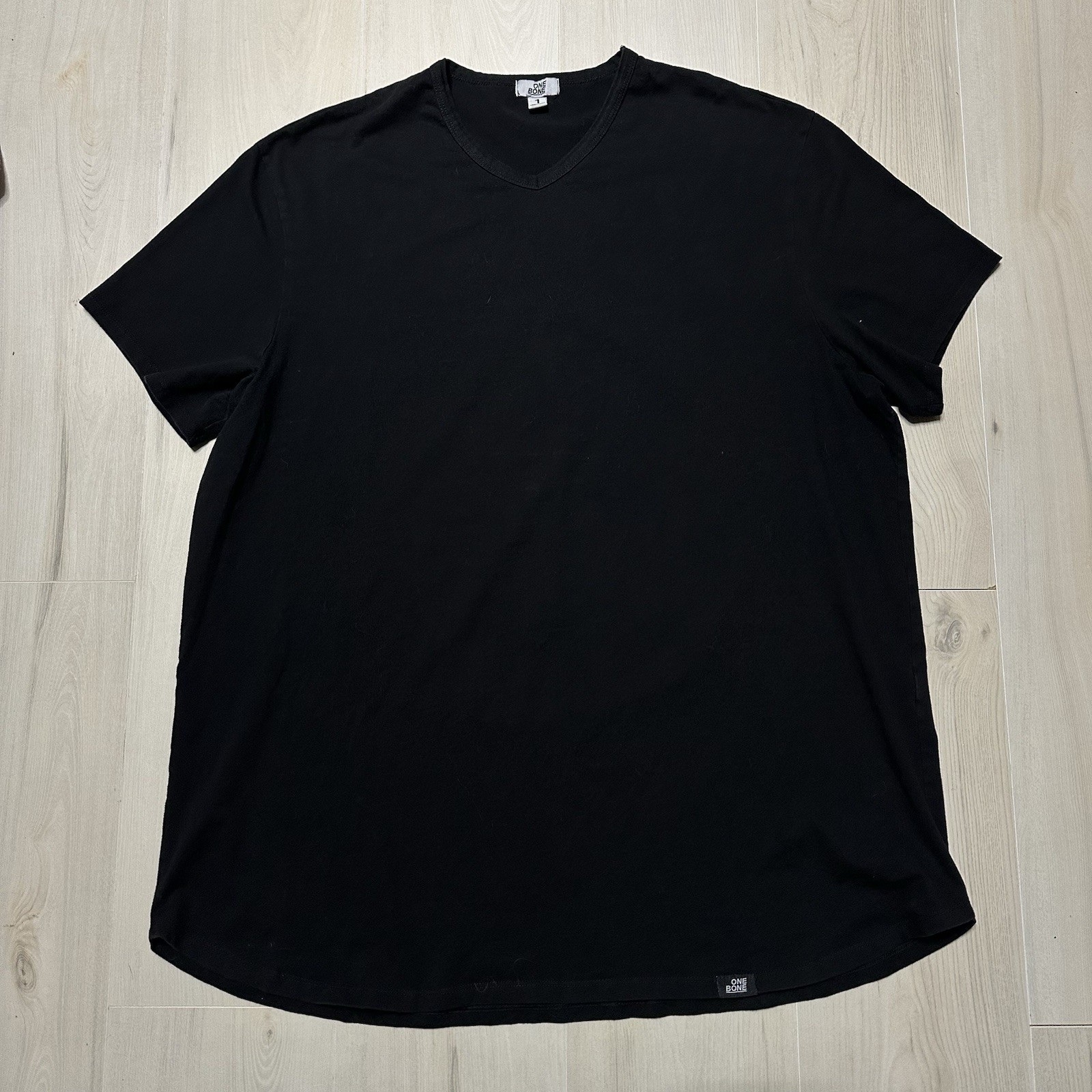 One Bone Men's T-shirt Size 1 XL Black Short Sleeve Classic Casual V Neck gallery