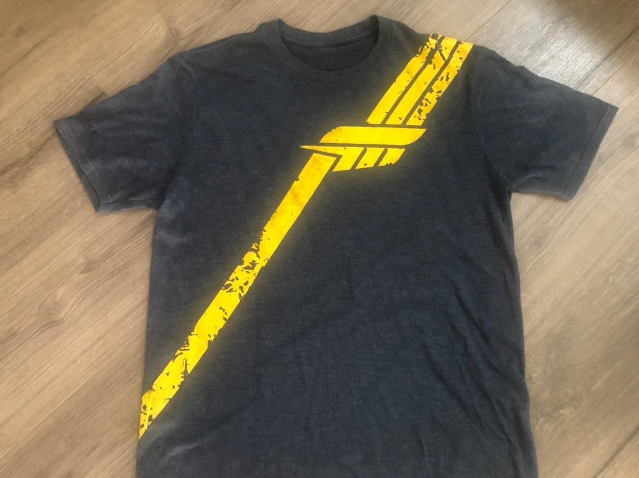 Forza Motorsport XBOX T Shirt Dark Gray Yellow Stripe Used See Description gallery