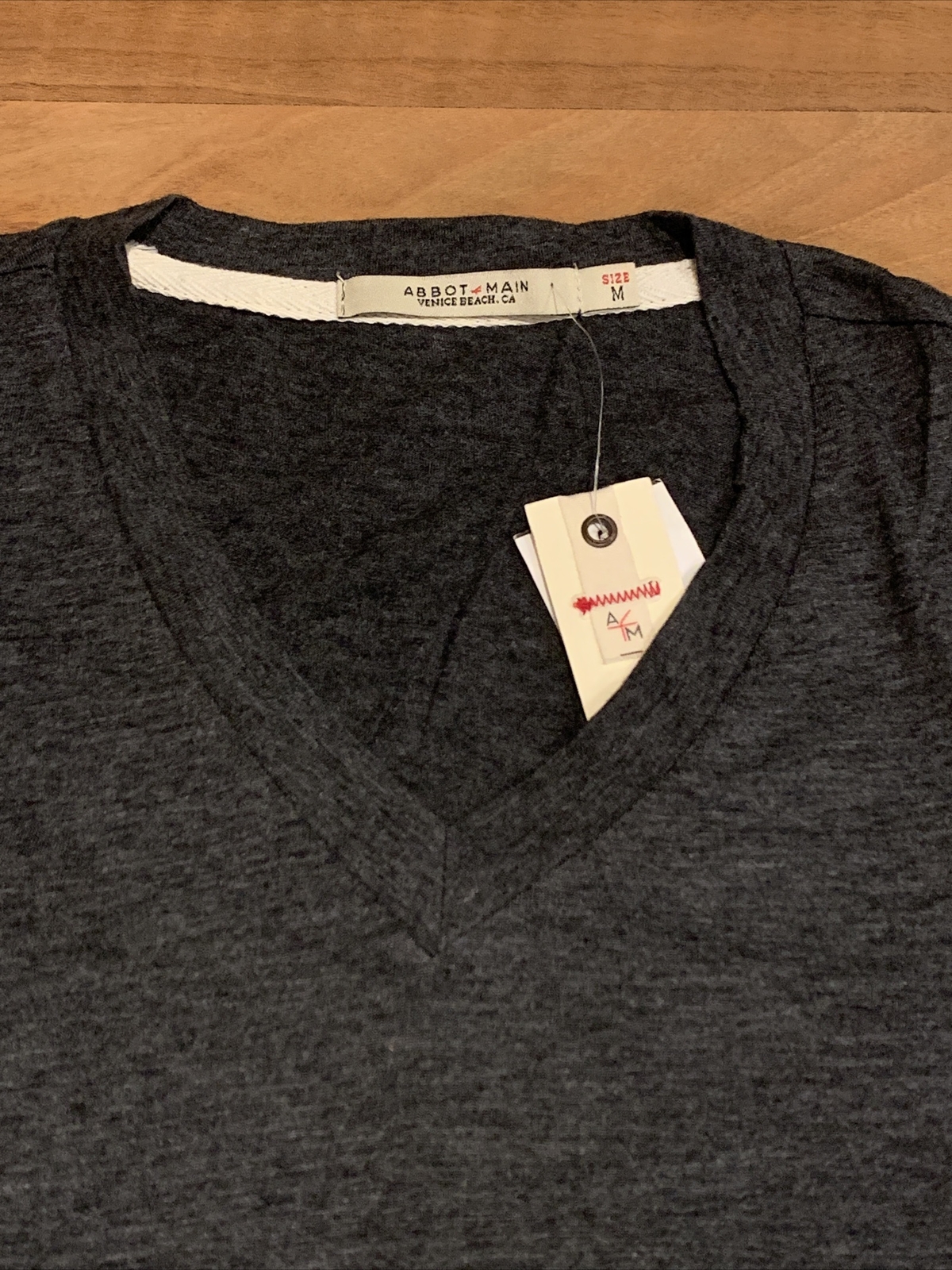 ABBOT & MAIN (Sz M or L) Men's Basic V-Neck Tee T-Shirt Tri Blend Casual, Gray C gallery