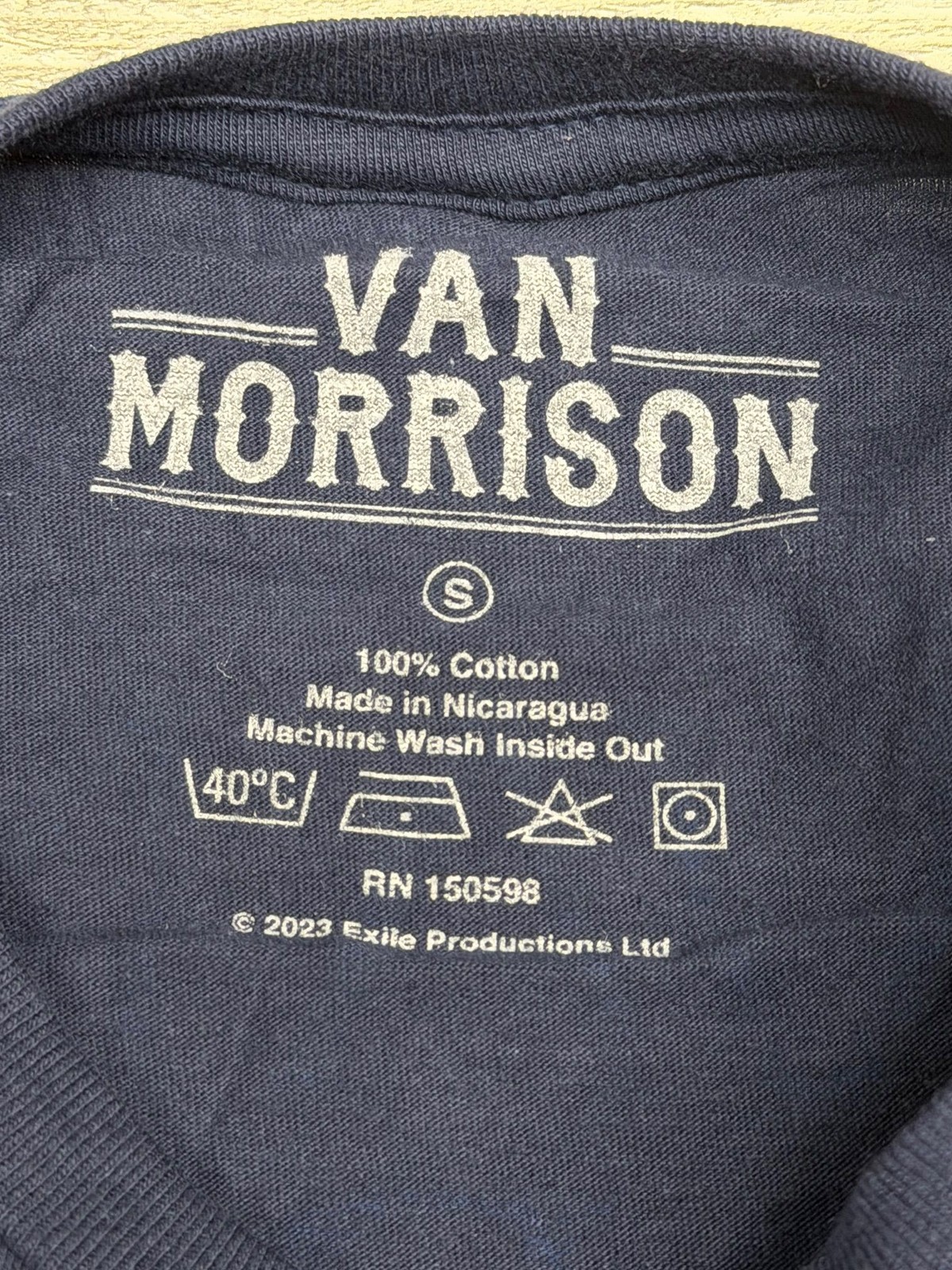 New Van Morrison US Tour 2023 Band T Shirt Mens Small Navy Blue Graphic Concert gallery