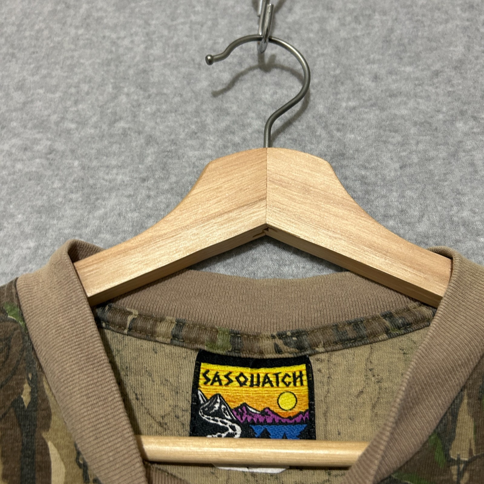 VTG 90s Sasquatch Realtree Camo Henley Shirt L (Fit M) Single Stitch USA Made gallery