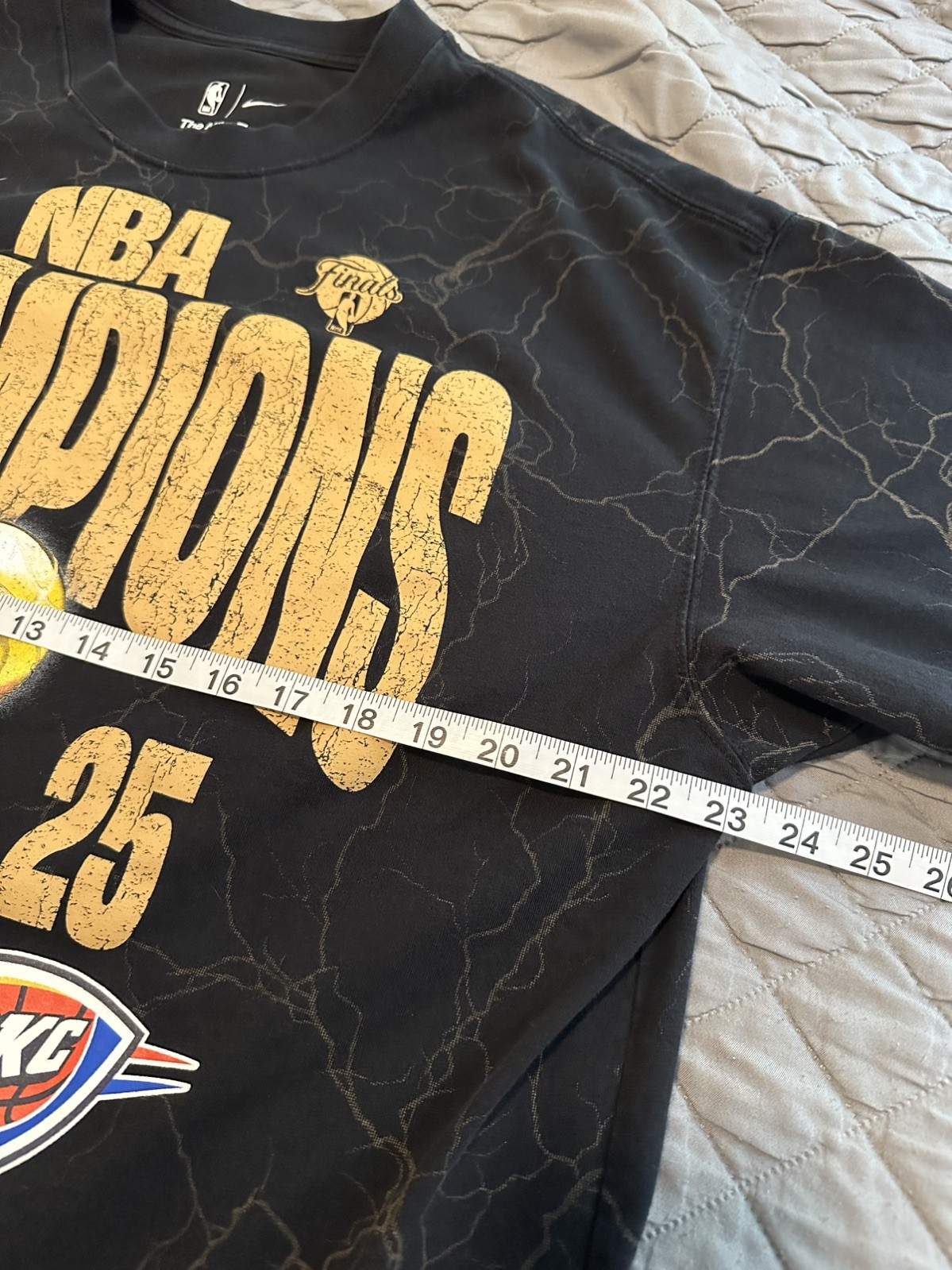 Limited Edition Nike OKC Thunder 2025 NBA Championship Locker Room Shirt XL gallery