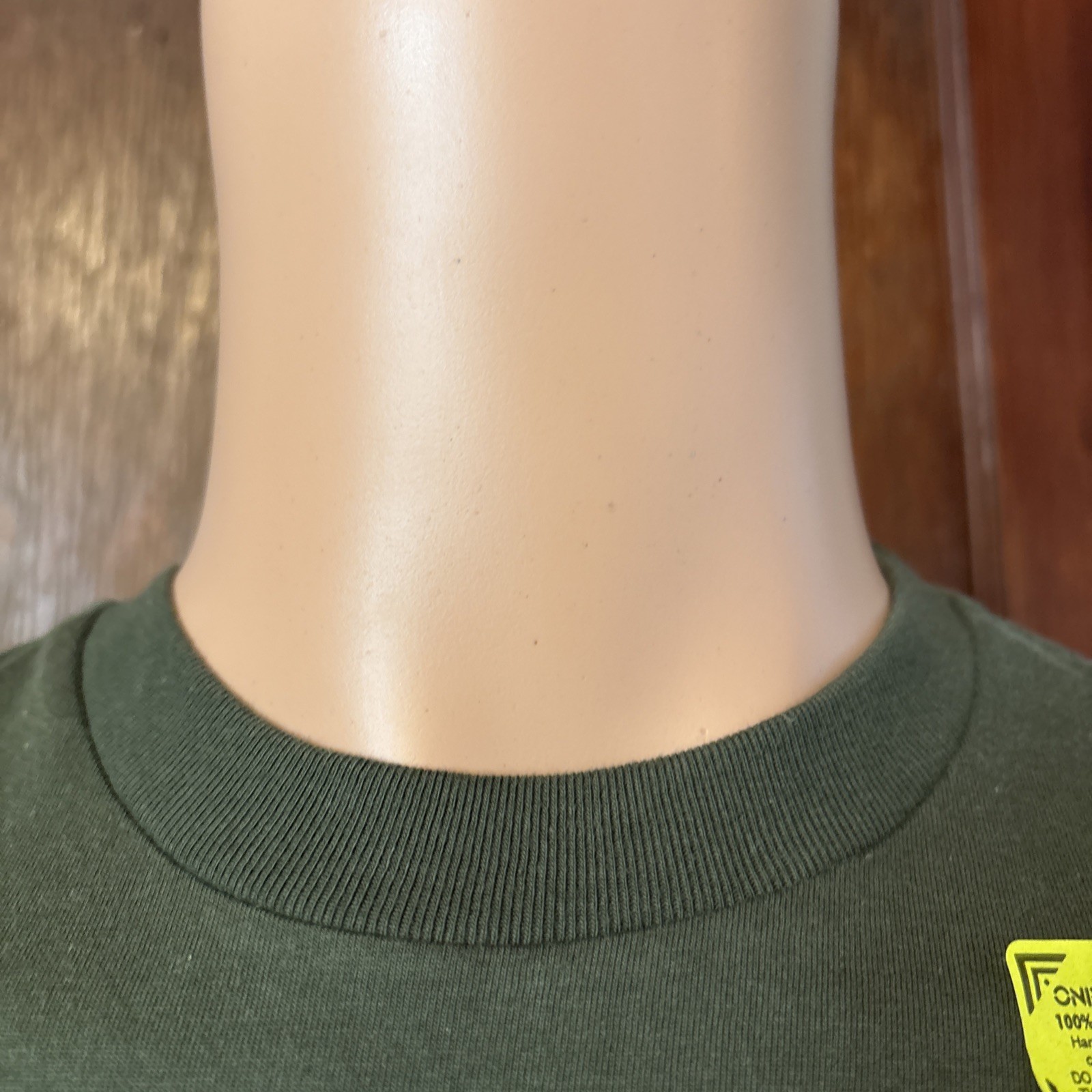 NWT TUSKER TUSKER Made In Kenya Dark Green Shirt Size Medium Elephant Styled gallery