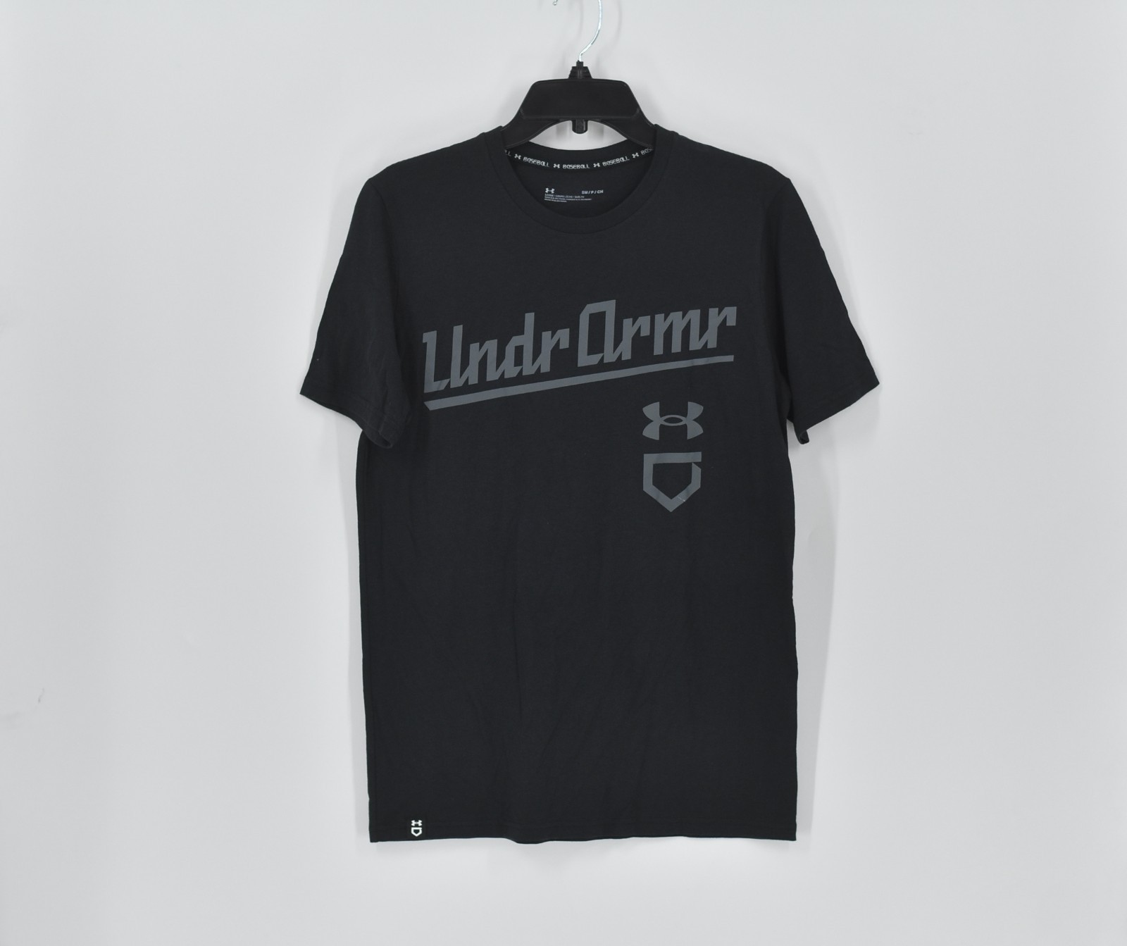 Men’s Under Armour Baseball Script T-Shirt in Black and Pitch Grey Size Medium