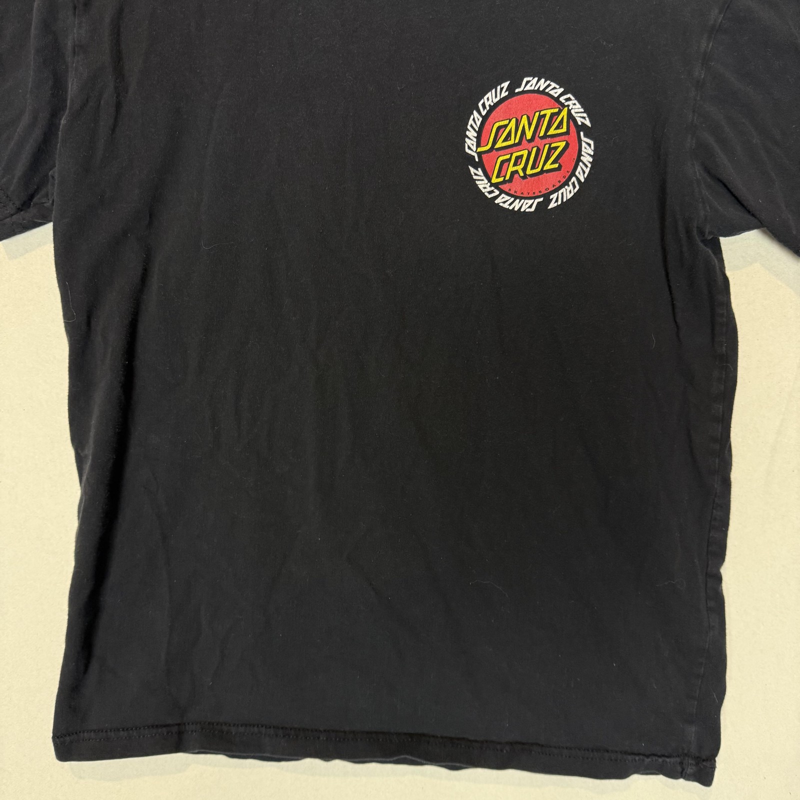 Santa Cruz Shirt Mens Medium Black Classic Dot Skateboard Graphic Logo Tee gallery