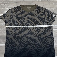 American Eagle Mens Shirt Large Gray Graphic Floral Hawaiian Palm Leaves