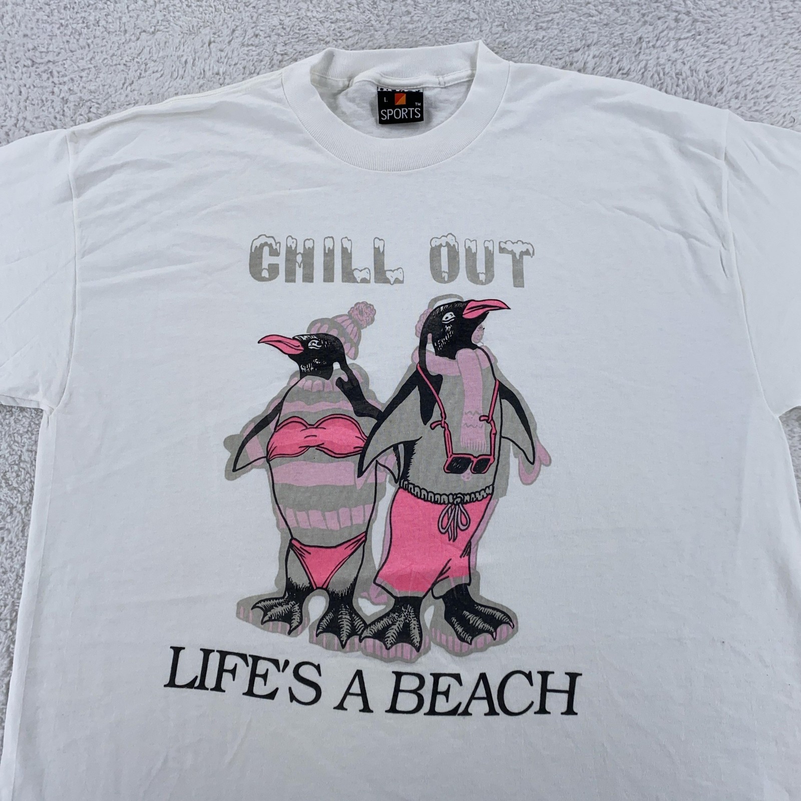 Vintage 90s Heat Color Changing Chill Out Life's a Beach T-Shirt Large Penguin gallery