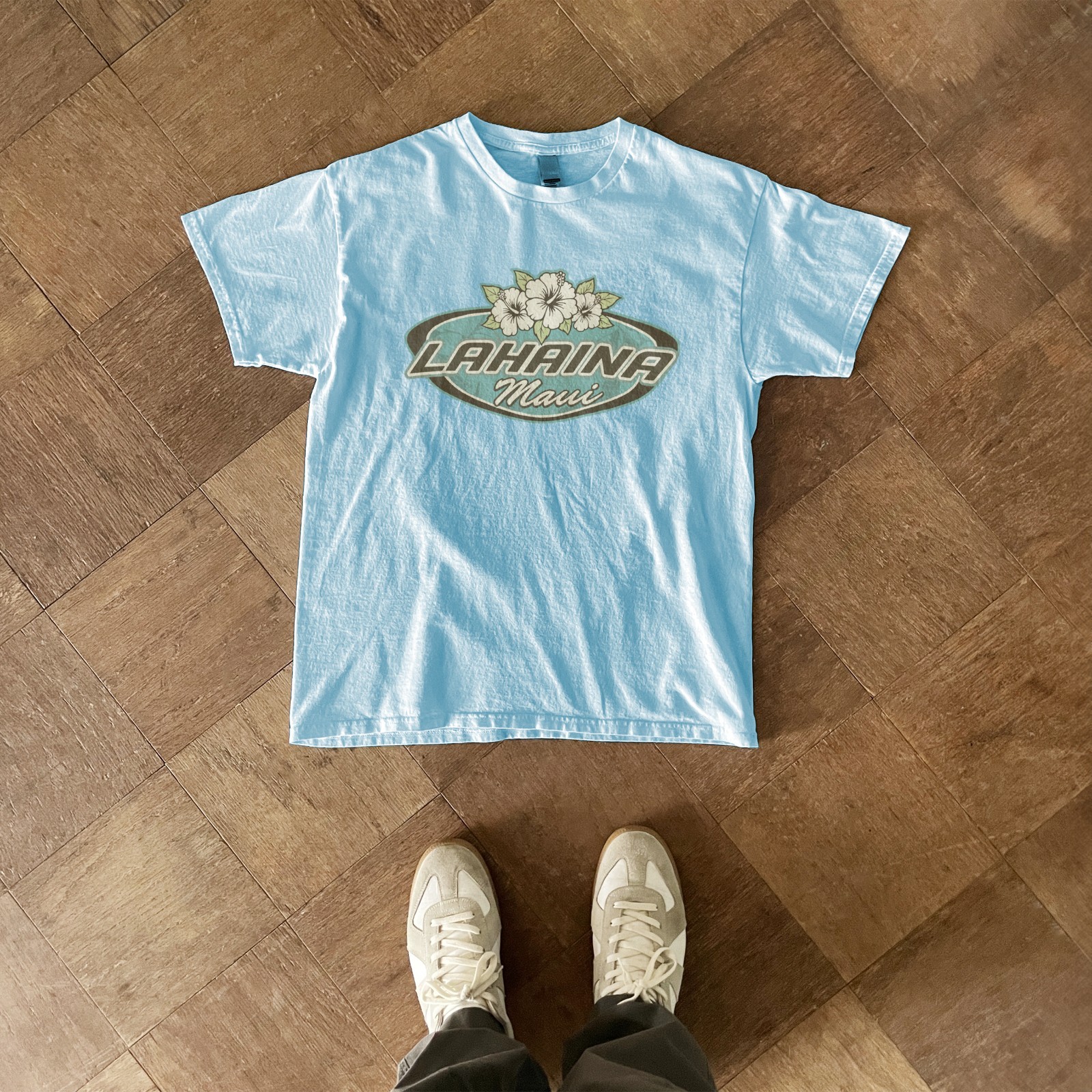 Vintage 2000S Era Lahaina Hawaii Souvenir Light Blue T Shirt gallery