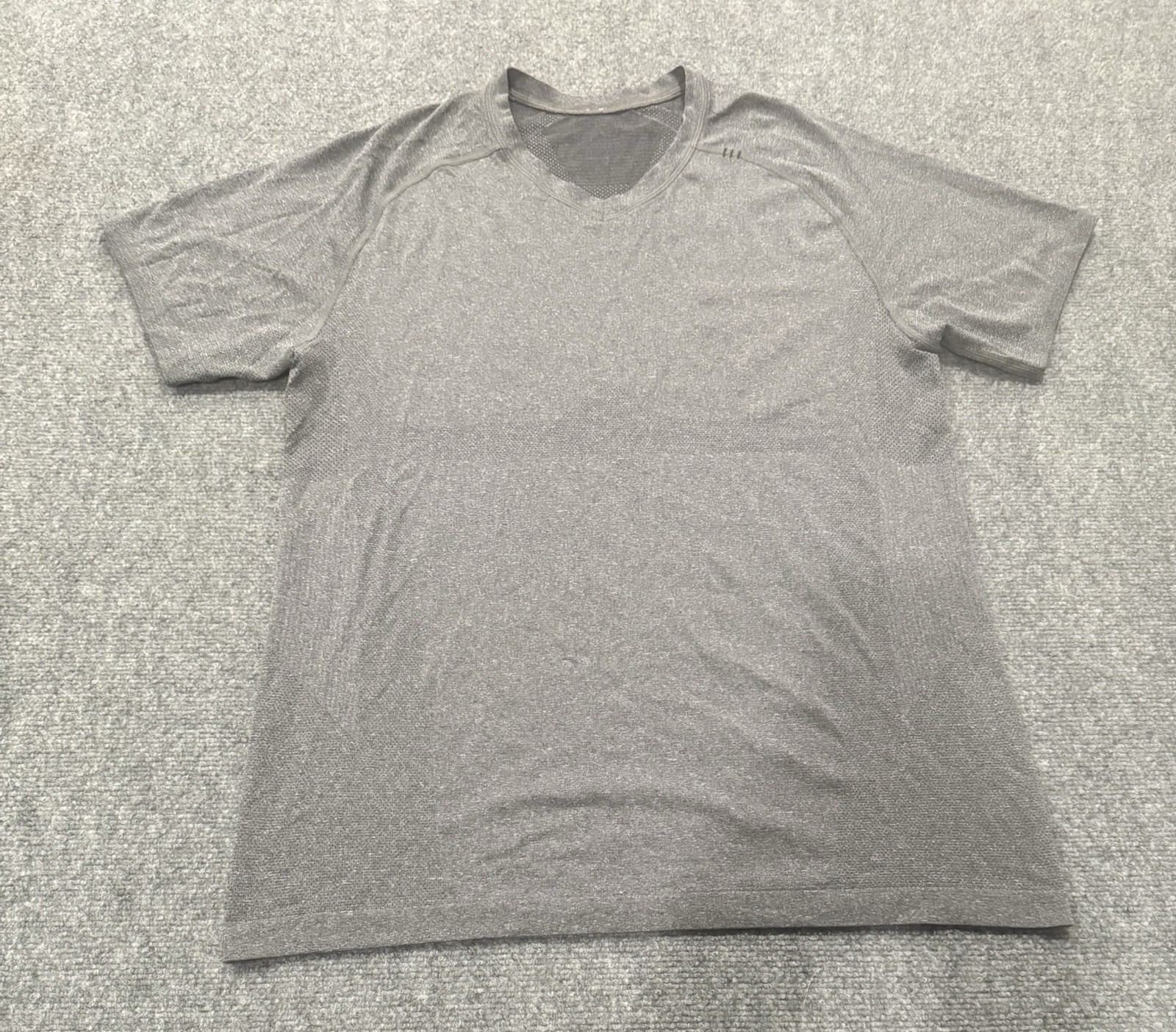 Lululemon Metal Vent Tech Mens T-Shirt Large Grey Athleisure Tee 125 gallery