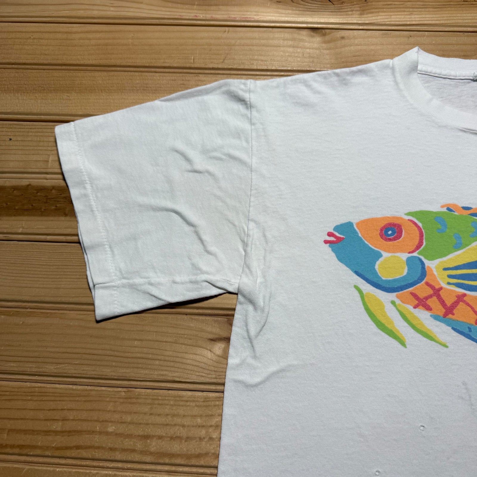 Vintage 90s Abstract Colorful Parrot Sea Life Fish Art Graphic T-Shirt - Large gallery