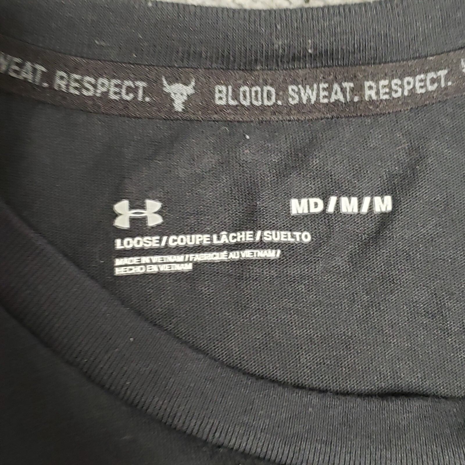 Under Armour Iron Paradise T Shirt Mens M Black Loose Short Sleeve Workout Gym gallery