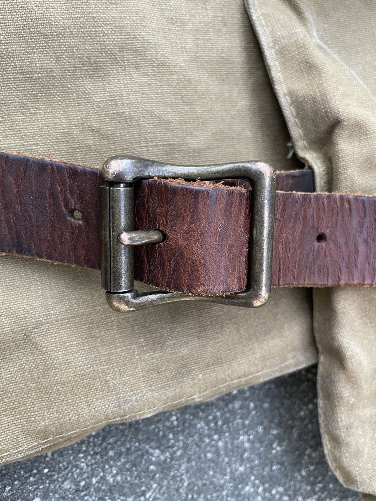 Filson Tincloth Game Bag Size 30 USA Made Vest Strap Leather Belt Closure gallery