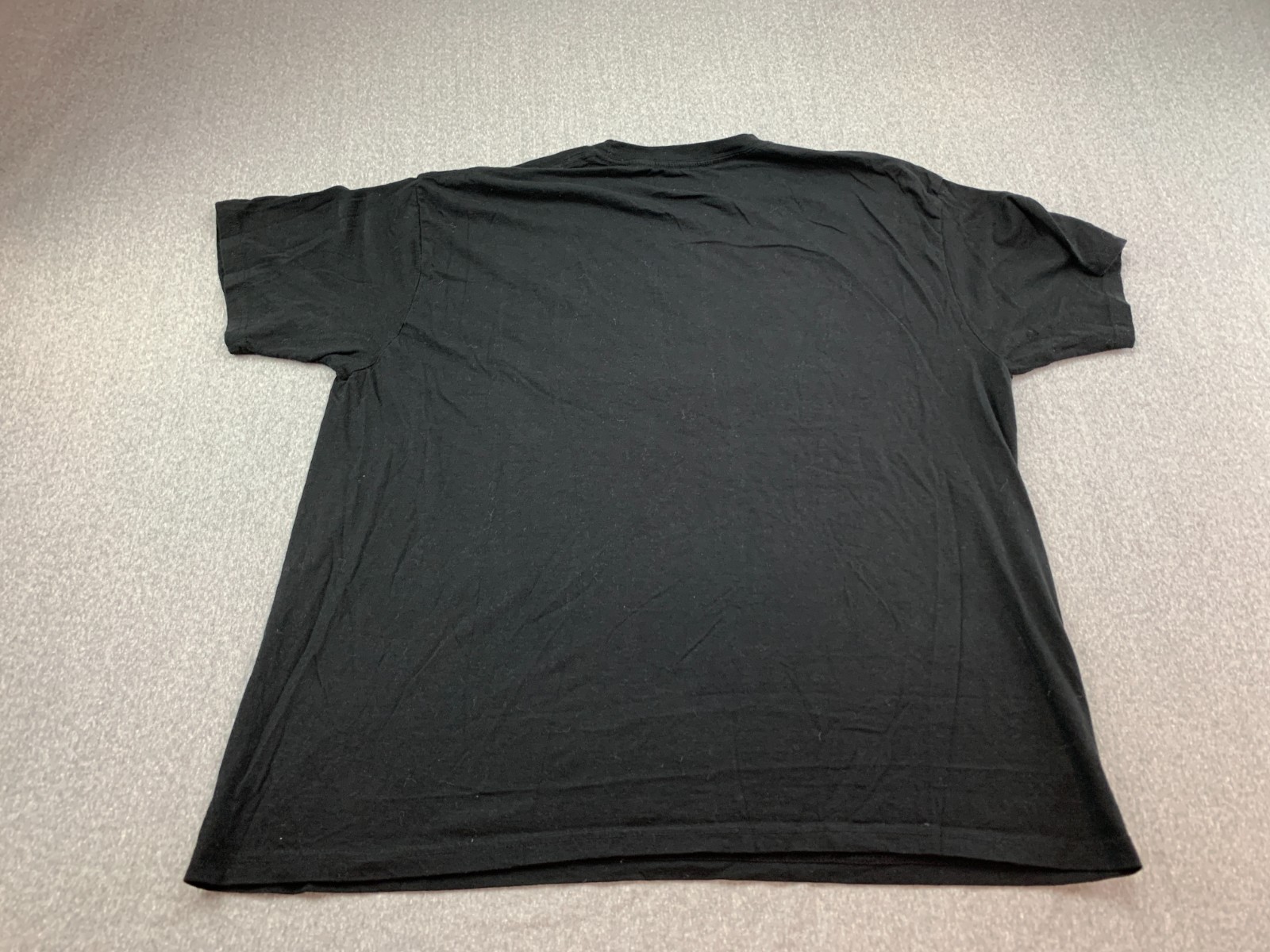 Sesame Street Elmo's Just Checking In T-shirt Mens 2X Black Novelty Funny Cute gallery