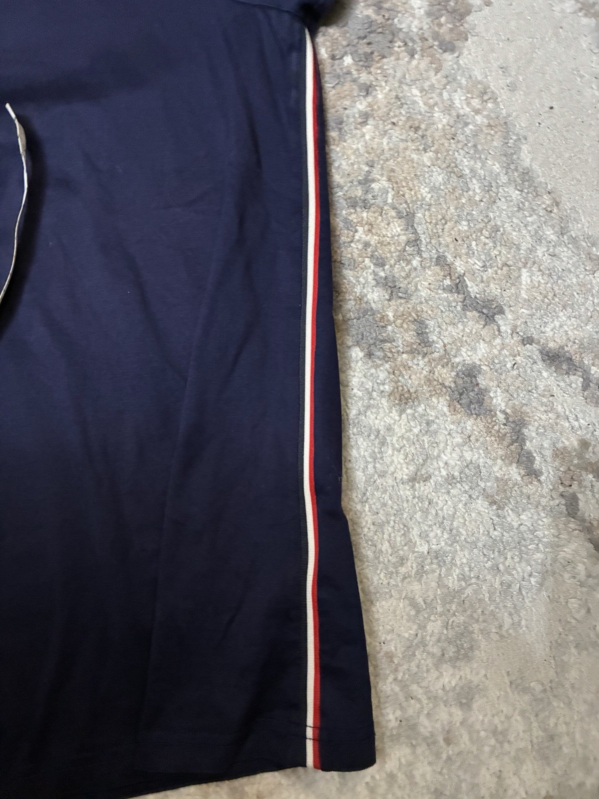 Moncler Shirt Mens Slim Fit Logo Patch Crewneck Short Sleeve Large $395 gallery