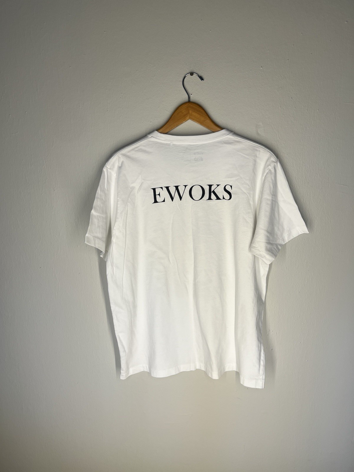 Uniqlo Star Wars Ewoks XL Vintage Graphic Tee – White Designer Streetwear gallery