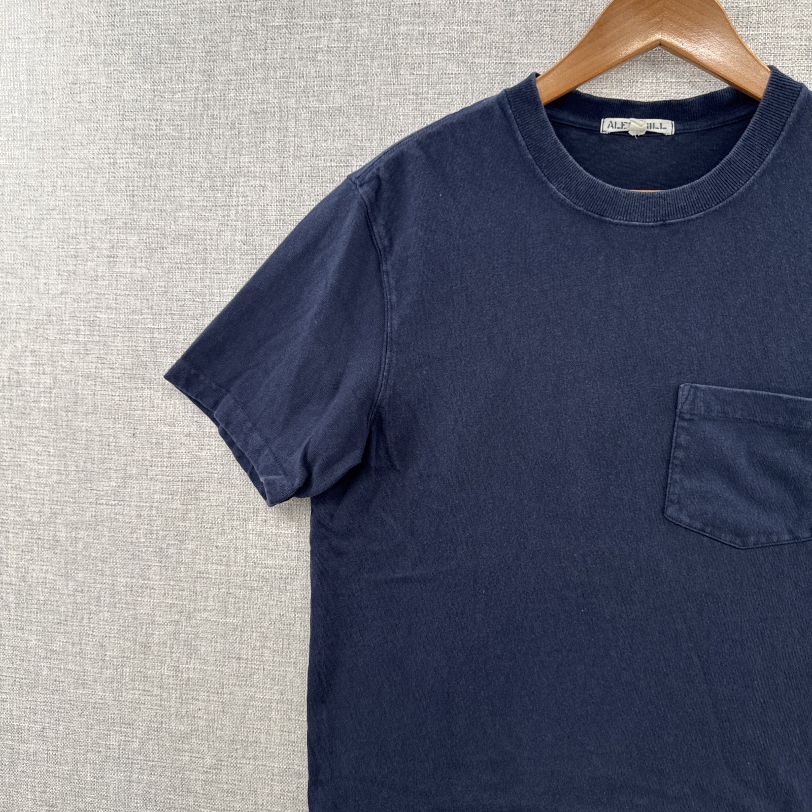 Alex Mill T Shirt Mens Small Blue Navy Pocket Short Sleeve Minimalist Adult gallery