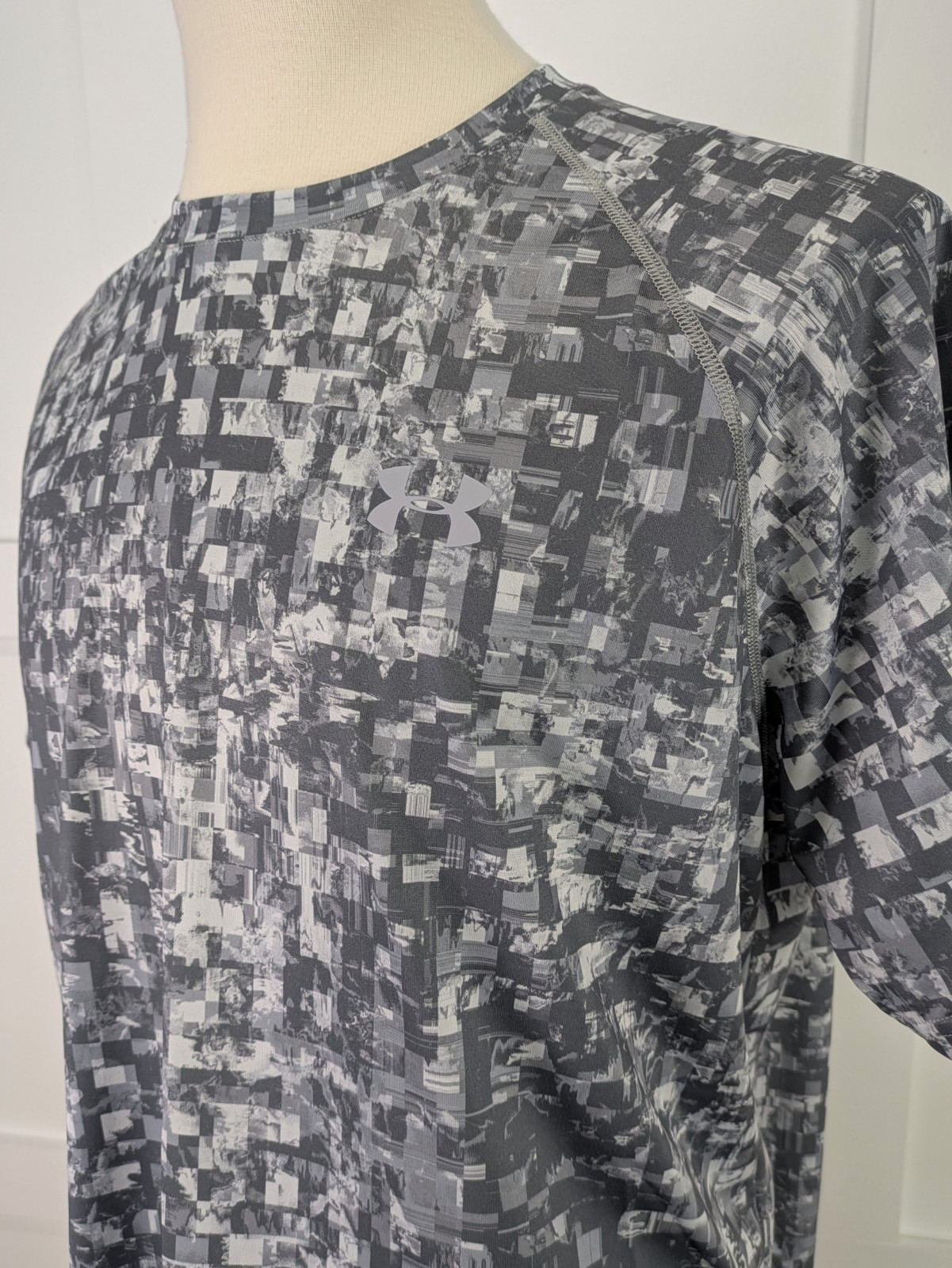 Under Armour UA Tech Printed Short-Sleeve Crewneck Tee Gym Loose Heatgear Men XL gallery